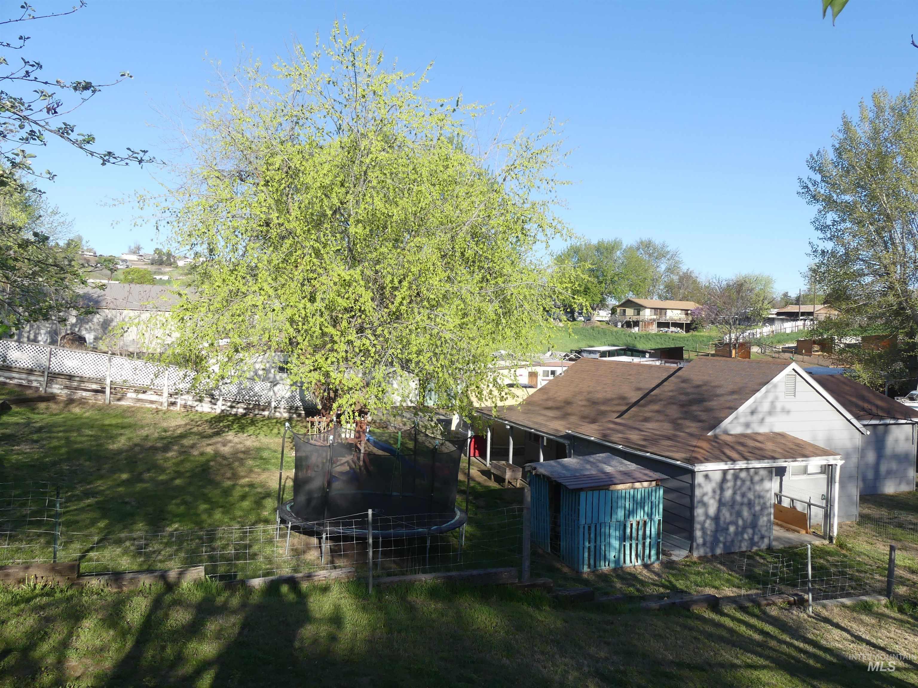 1422-1430 16th Ave, Clarkston, Washington 99403, 2 Bedrooms, 1 Bathroom, Residential Income For Sale, Price $499,000, 98976443