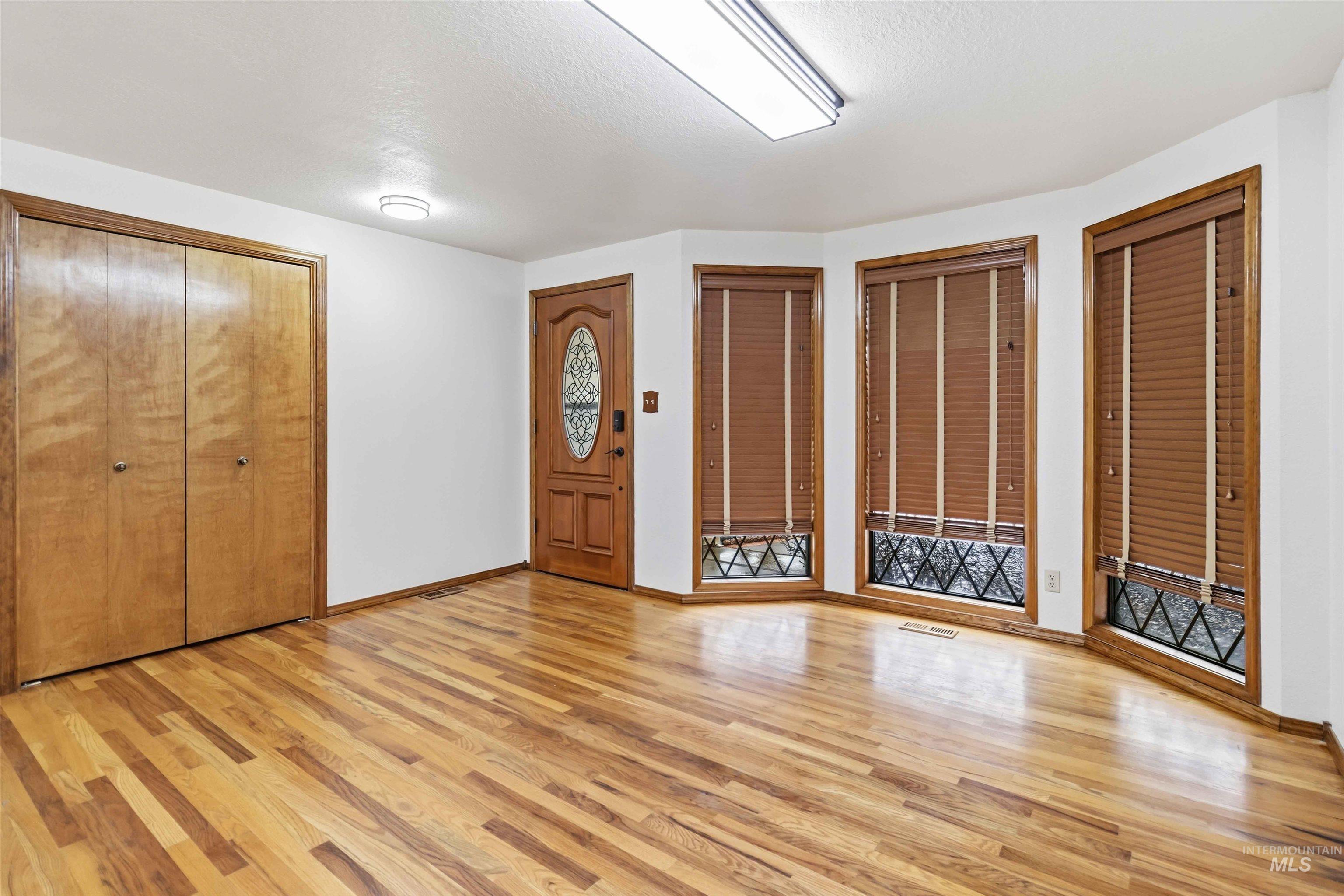 4324 Maverick Way, Boise, Idaho 83709, 3 Bedrooms, 2.5 Bathrooms, Residential For Sale, Price $459,900, 98976444