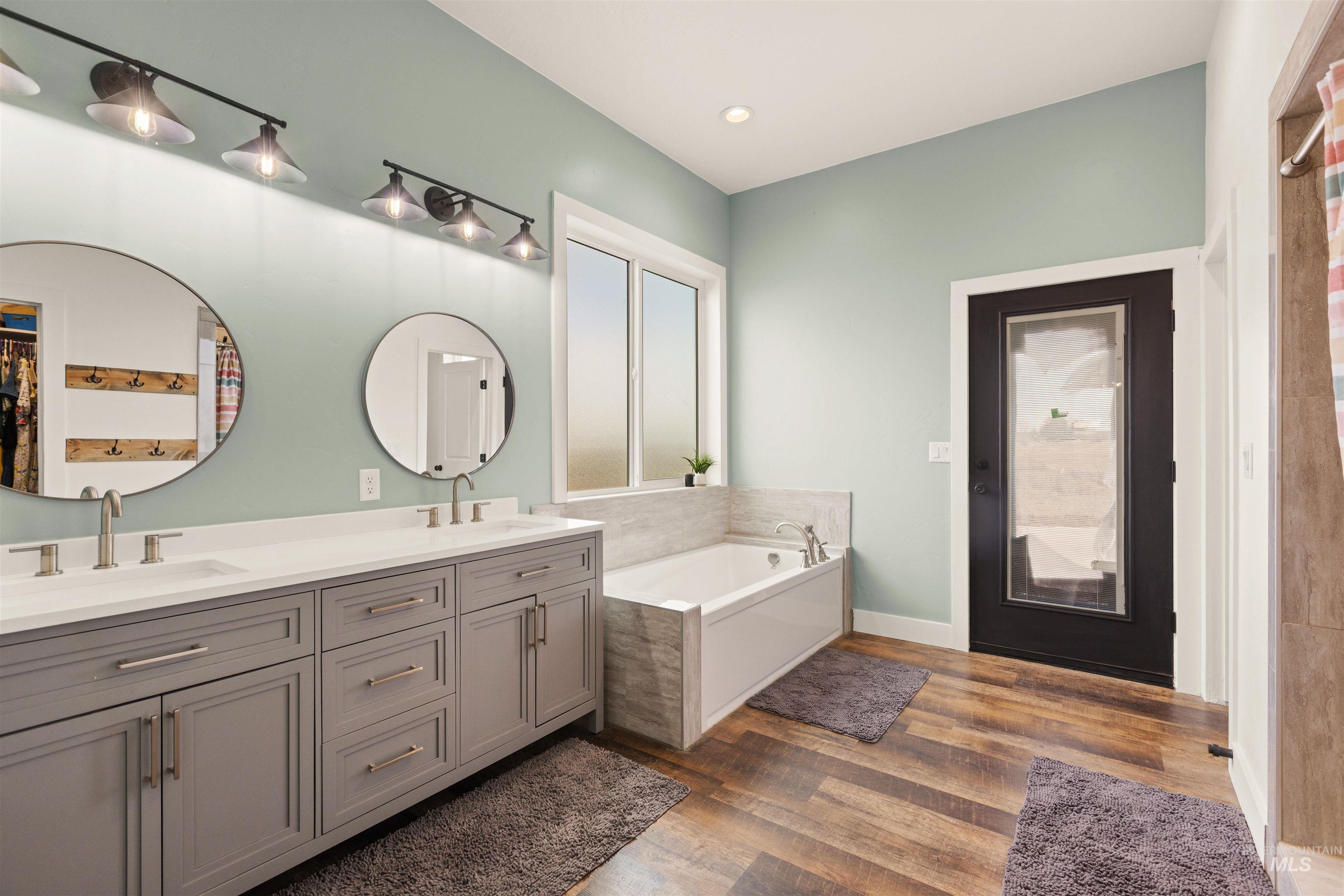 5220 W Central Road, Emmett, Idaho 83617, 7 Bedrooms, 3.5 Bathrooms, Residential For Sale, Price $1,800,000, 98976445