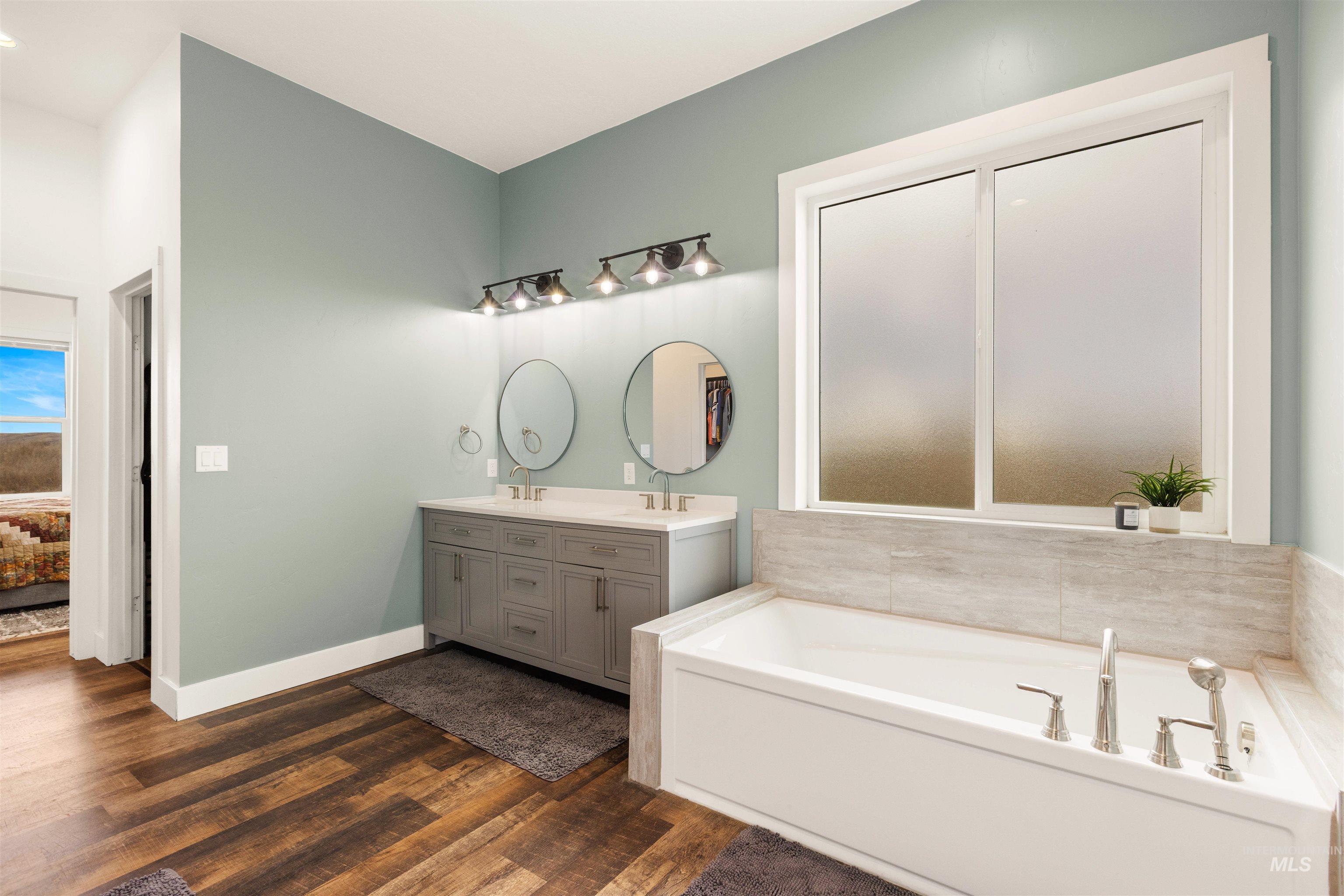 5220 W Central Road, Emmett, Idaho 83617, 7 Bedrooms, 3.5 Bathrooms, Residential For Sale, Price $1,800,000, 98976445