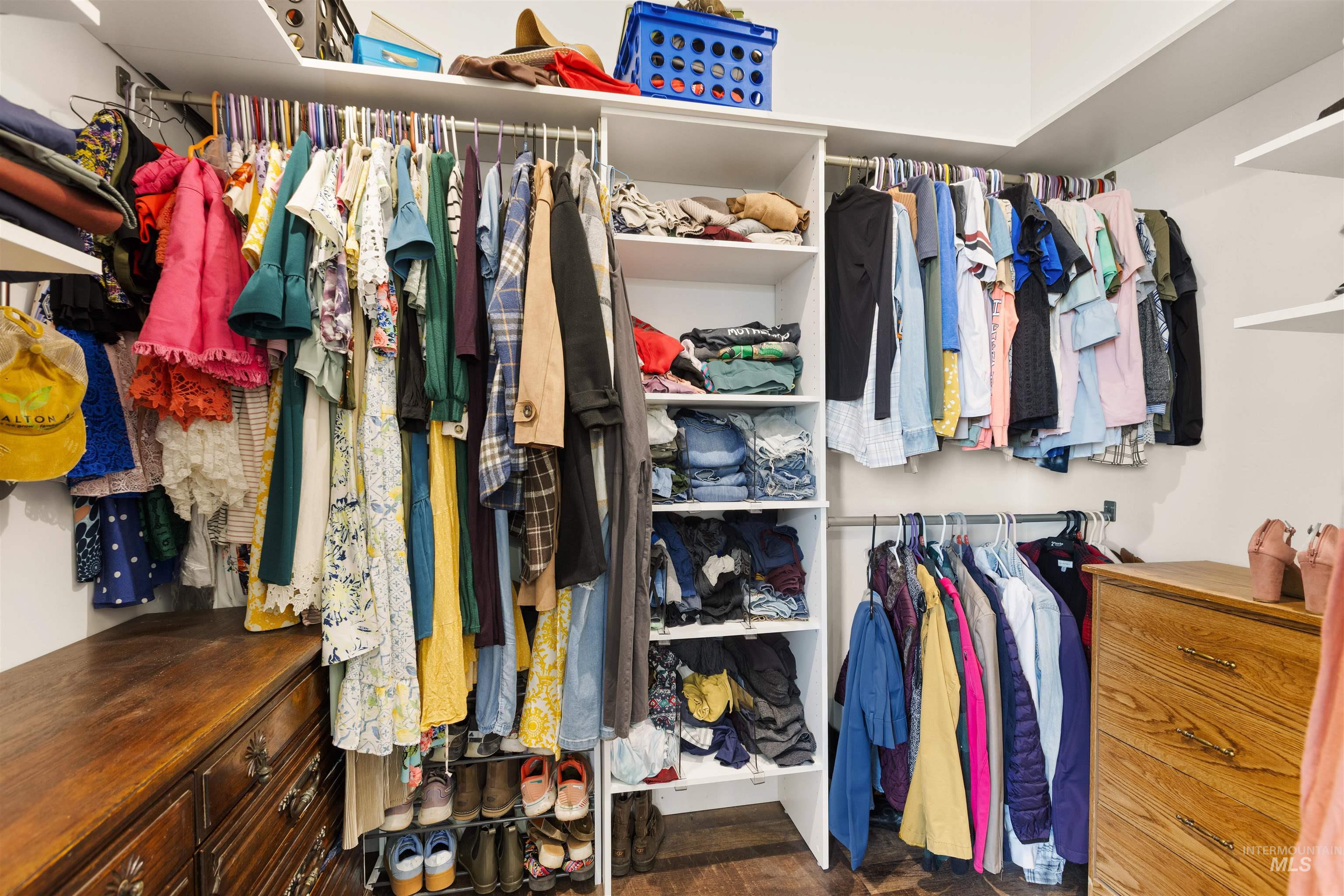 5220 W Central Road, Emmett, Idaho 83617, 7 Bedrooms, 3.5 Bathrooms, Residential For Sale, Price $1,800,000, 98976445