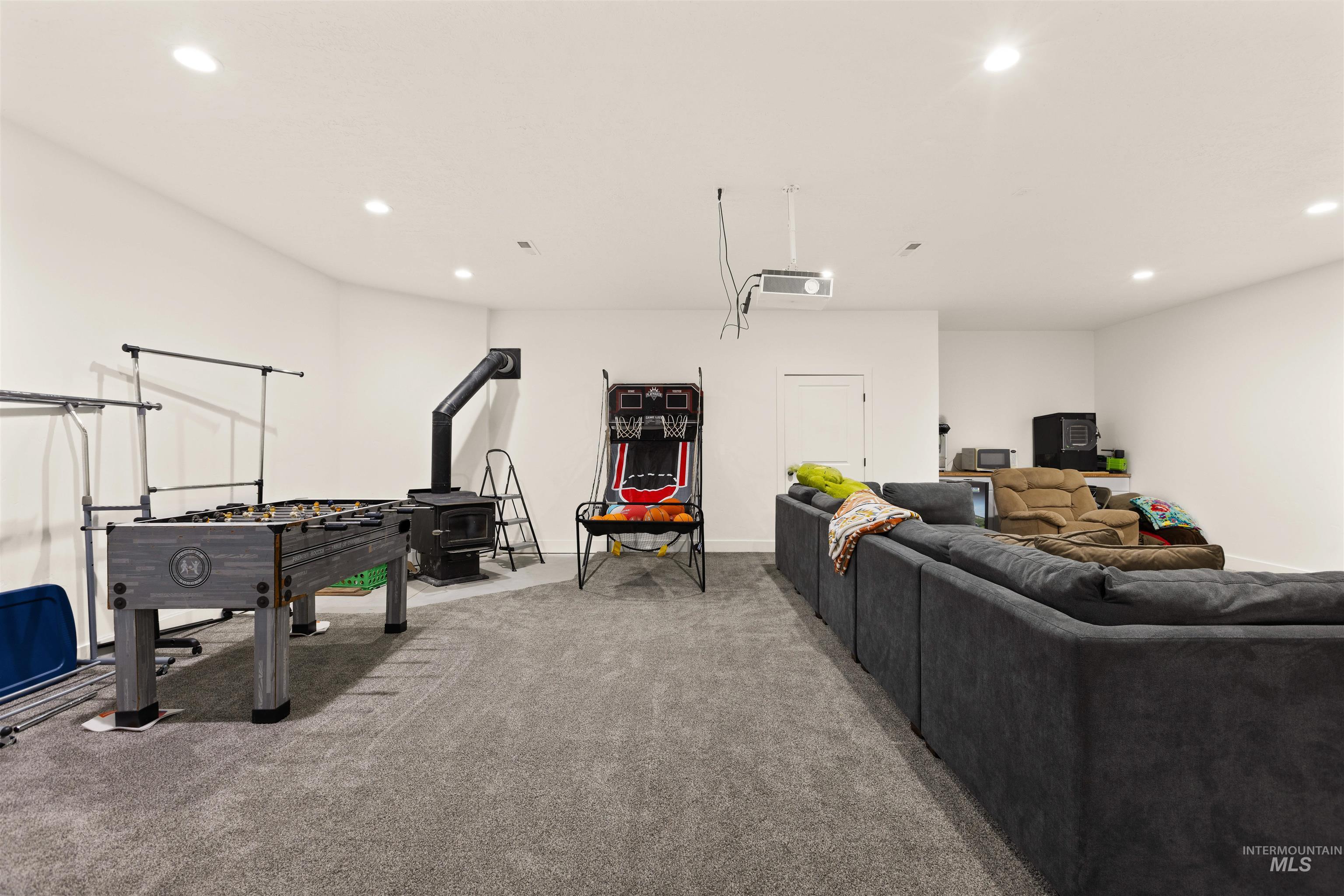 5220 W Central Road, Emmett, Idaho 83617, 7 Bedrooms, 3.5 Bathrooms, Residential For Sale, Price $1,800,000, 98976445