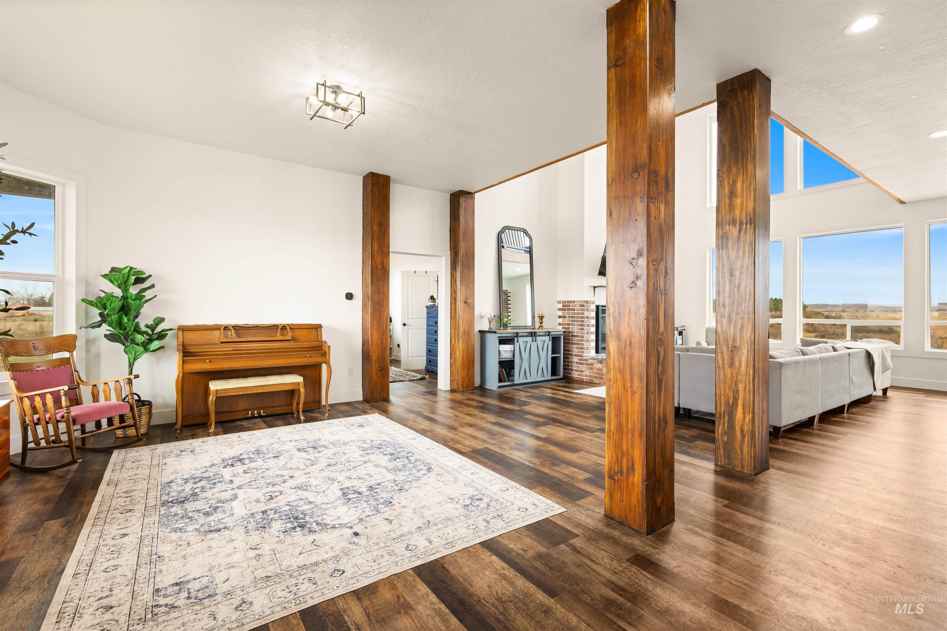 5220 W Central Road, Emmett, Idaho 83617, 7 Bedrooms, 3.5 Bathrooms, Residential For Sale, Price $1,800,000, 98976445