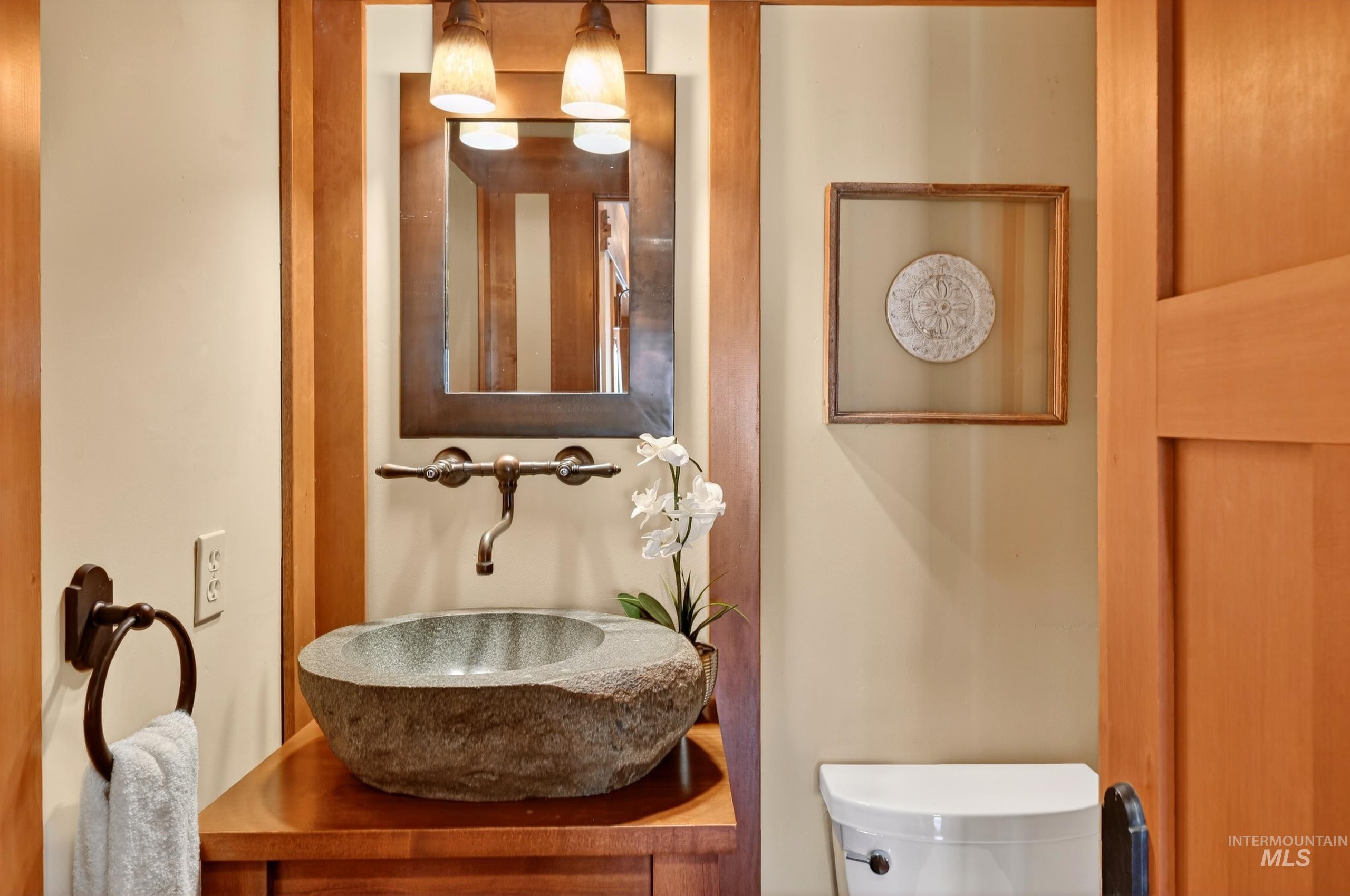 3646 N Ambergina Lane, Boise, Idaho 83703, 3 Bedrooms, 2.5 Bathrooms, Residential For Sale, Price $799,000, 98976446