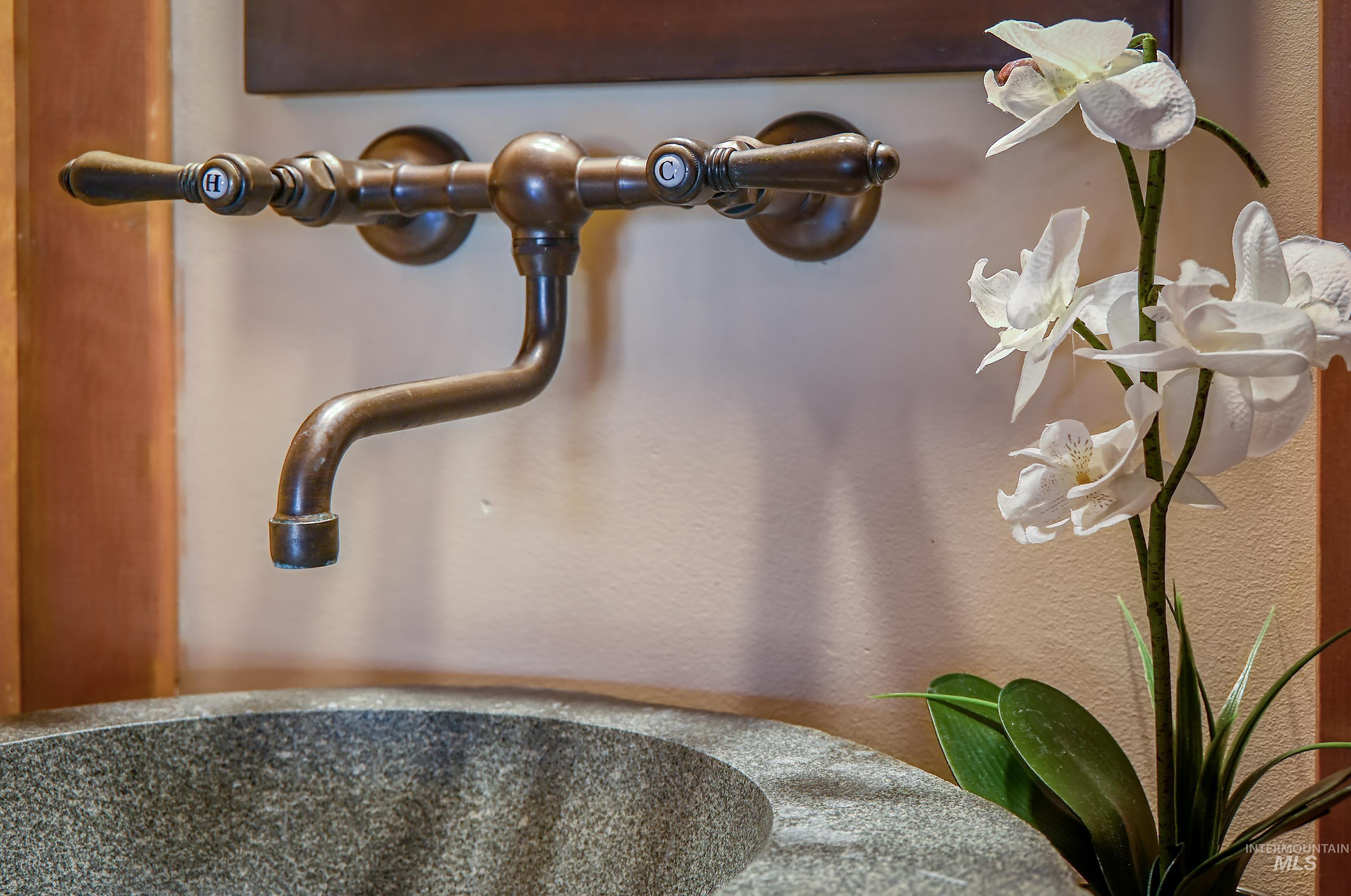 3646 N Ambergina Lane, Boise, Idaho 83703, 3 Bedrooms, 2.5 Bathrooms, Residential For Sale, Price $799,000, 98976446