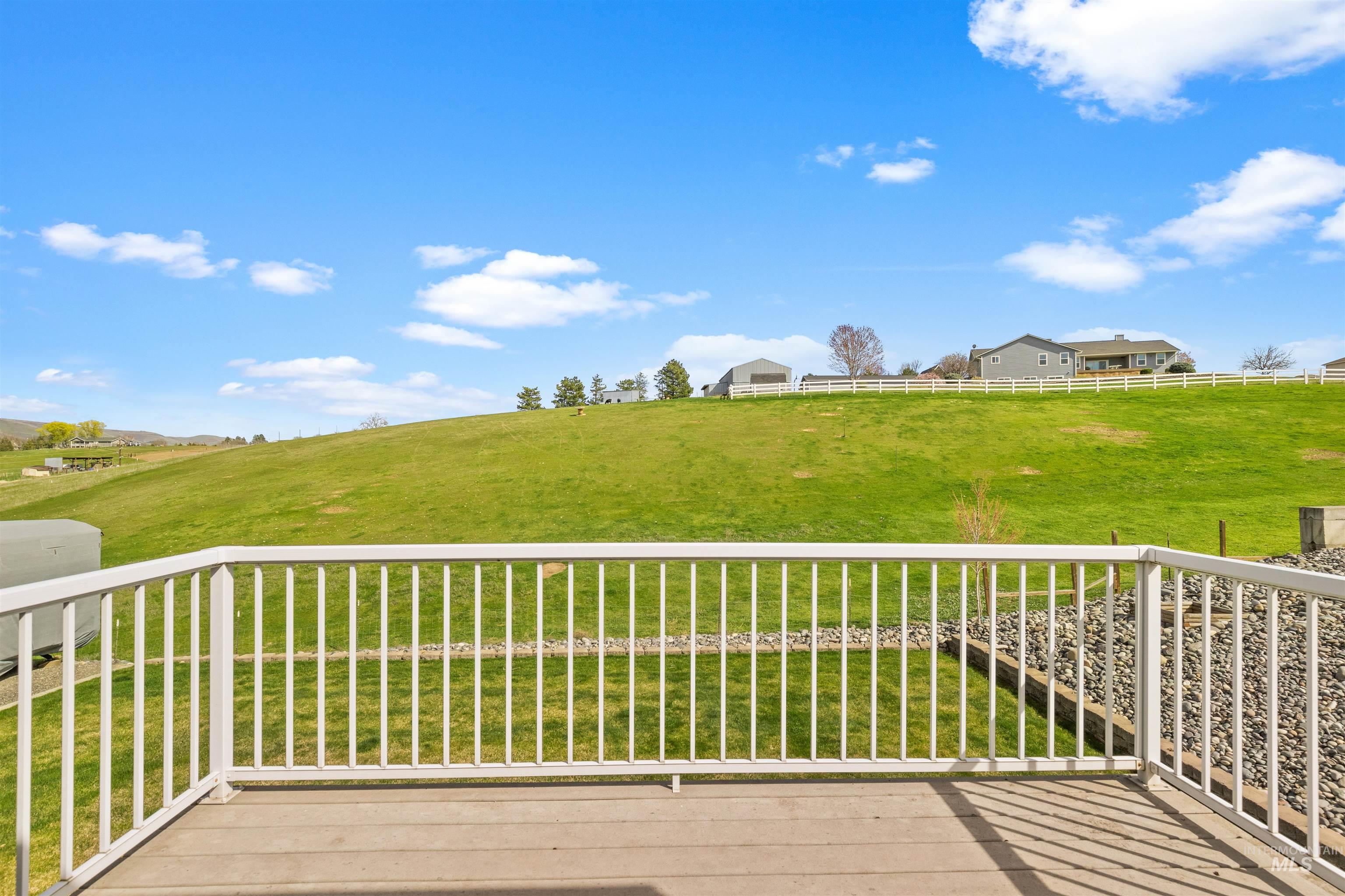 2245 Pitchstone Dr, Clarkston, Washington 99403, 4 Bedrooms, 3 Bathrooms, Residential For Sale, Price $557,000, 98976447