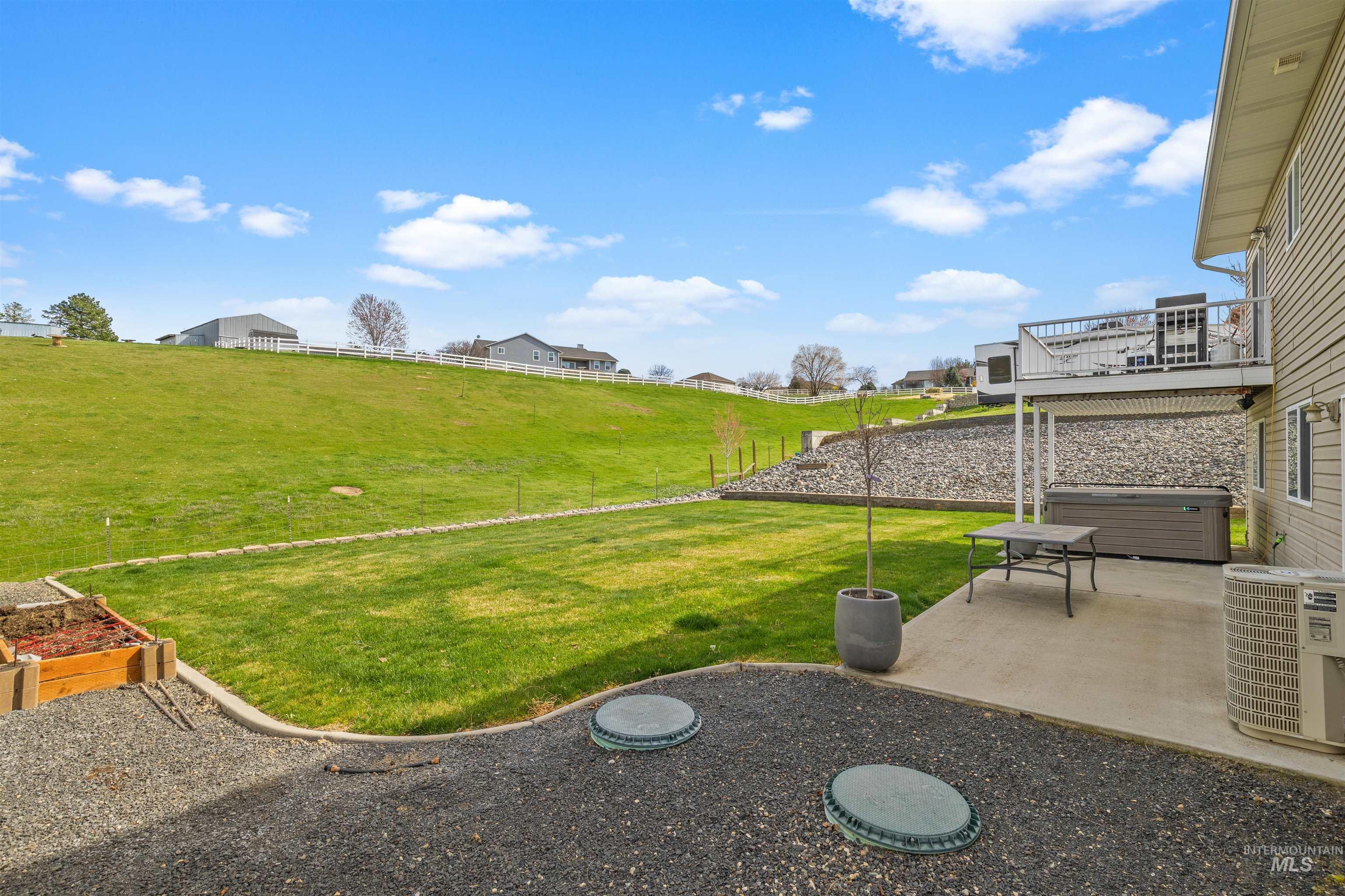 2245 Pitchstone Dr, Clarkston, Washington 99403, 4 Bedrooms, 3 Bathrooms, Residential For Sale, Price $577,500, 98976447