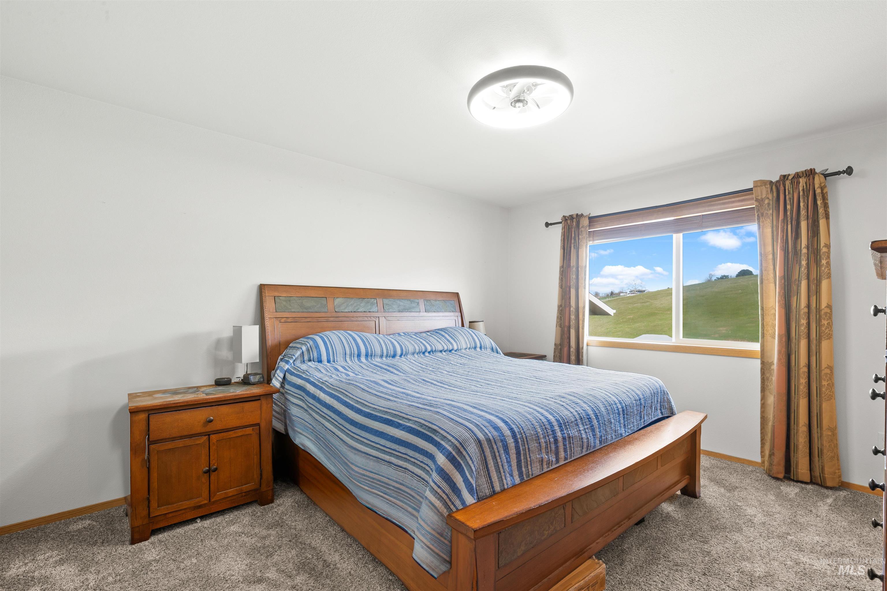 2245 Pitchstone Dr, Clarkston, Washington 99403, 4 Bedrooms, 3 Bathrooms, Residential For Sale, Price $577,500, 98976447