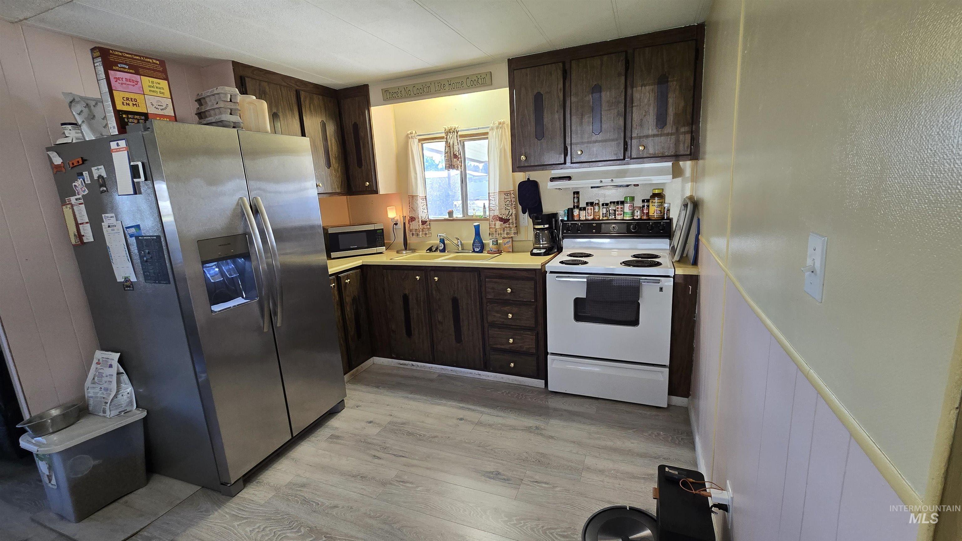 798 S. Dolson Lane, Eagle, Idaho 83616, 3 Bedrooms, 1.5 Bathrooms, Residential For Sale, Price $93,900,MLS 98976448