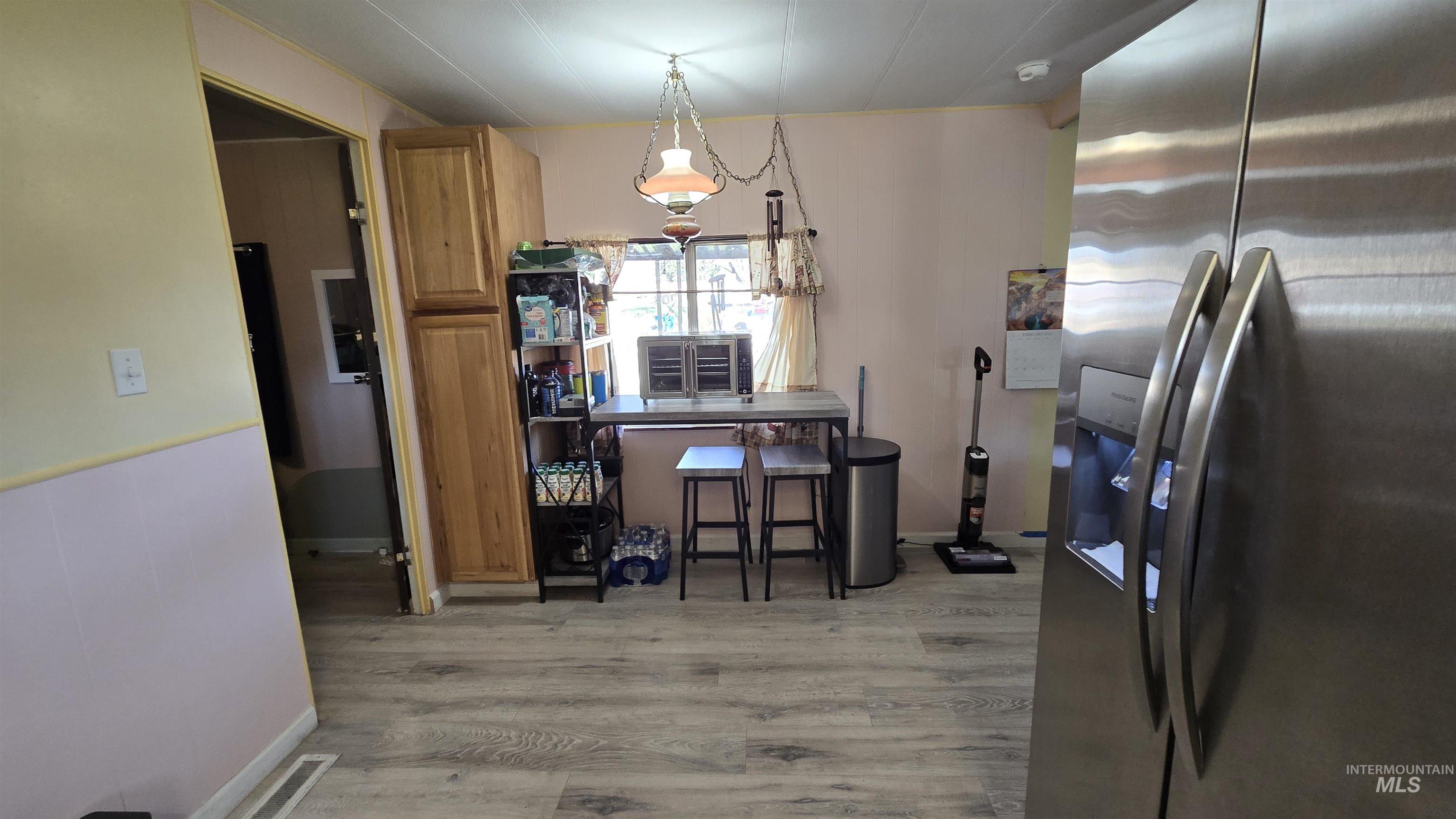 798 S. Dolson Lane, Eagle, Idaho 83616, 3 Bedrooms, 1.5 Bathrooms, Residential For Sale, Price $93,900,MLS 98976448