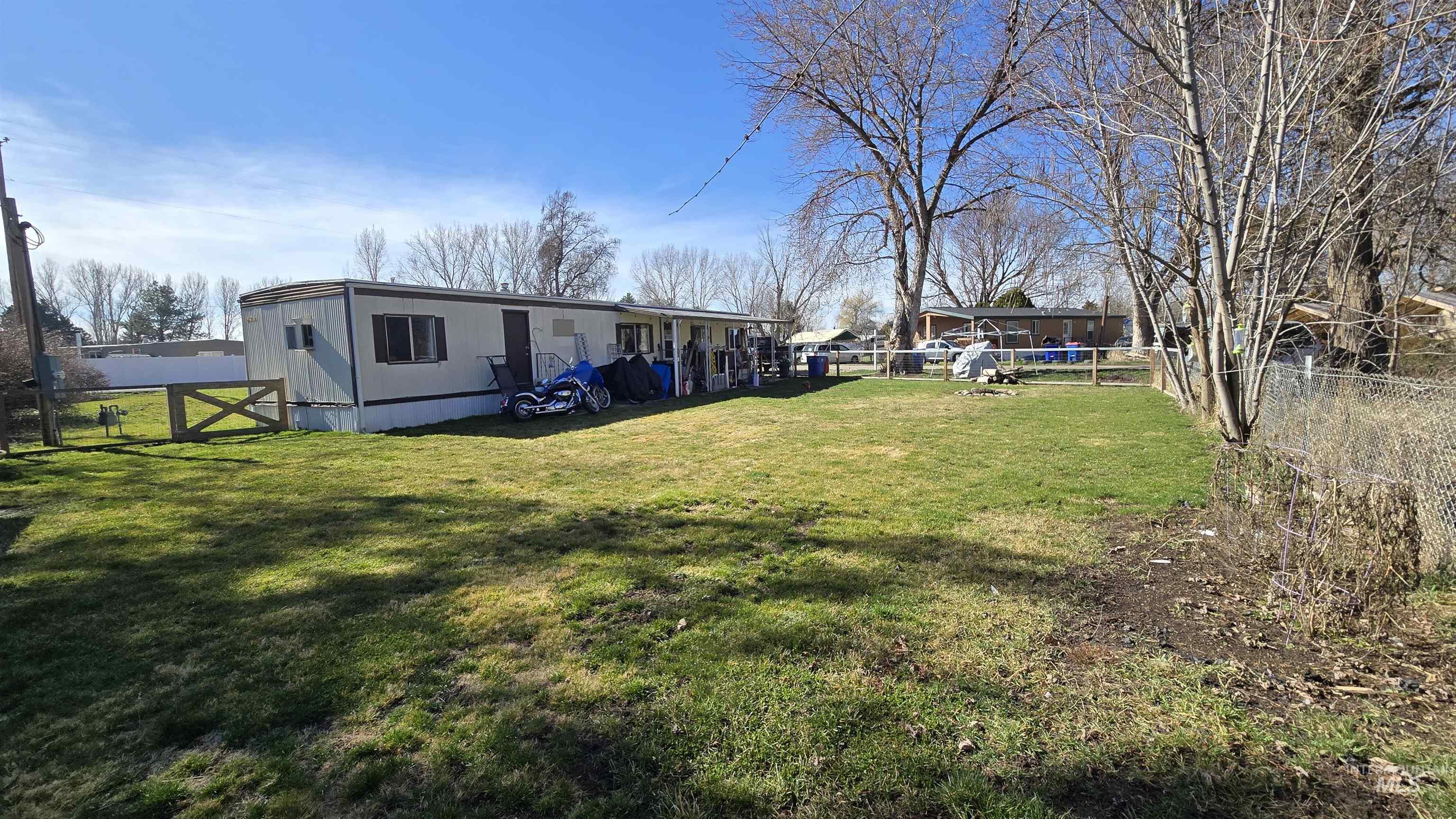 798 S. Dolson Lane, Eagle, Idaho 83616, 3 Bedrooms, 1.5 Bathrooms, Residential For Sale, Price $94,900, 98976448