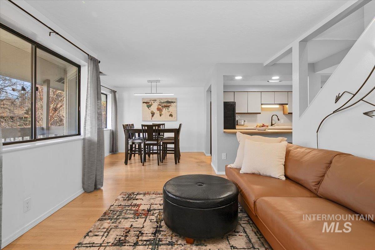 3651 S Gekeler Ln, Boise, Idaho 83706, 3 Bedrooms, 2 Bathrooms, Residential For Sale, Price $397,000, 98976451