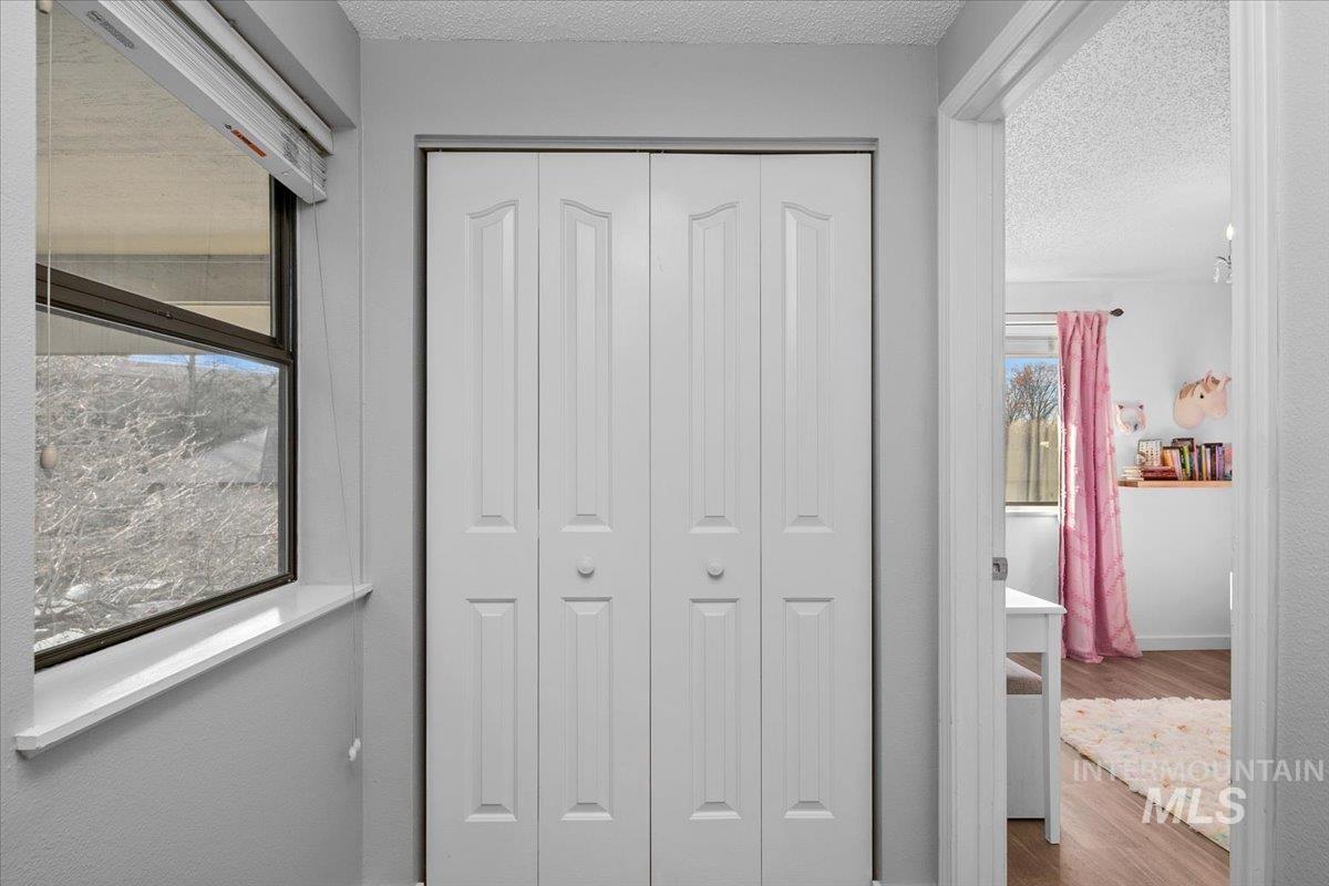 3651 S Gekeler Ln, Boise, Idaho 83706, 3 Bedrooms, 2 Bathrooms, Residential For Sale, Price $397,000, 98976451