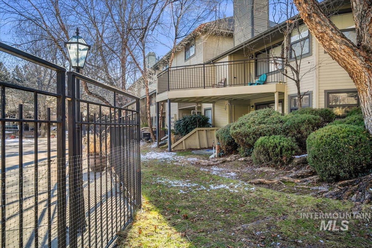 3651 S Gekeler Ln, Boise, Idaho 83706, 3 Bedrooms, 2 Bathrooms, Residential For Sale, Price $397,000, 98976451