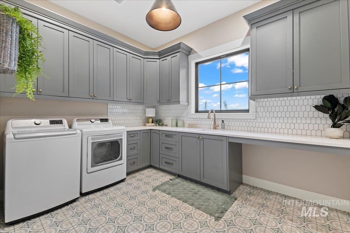 8011 Westridge Ln, Emmett, Idaho 83617, 5 Bedrooms, 4.5 Bathrooms, Residential For Sale, Price $2,790,000, 98976454