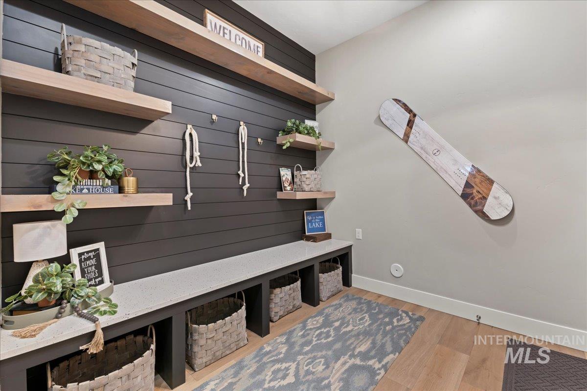 8011 Westridge Ln, Emmett, Idaho 83617, 5 Bedrooms, 4.5 Bathrooms, Residential For Sale, Price $2,790,000, 98976454