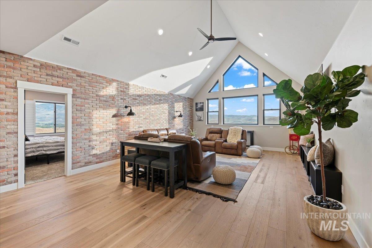 8011 Westridge Ln, Emmett, Idaho 83617, 5 Bedrooms, 4.5 Bathrooms, Residential For Sale, Price $2,790,000, 98976454