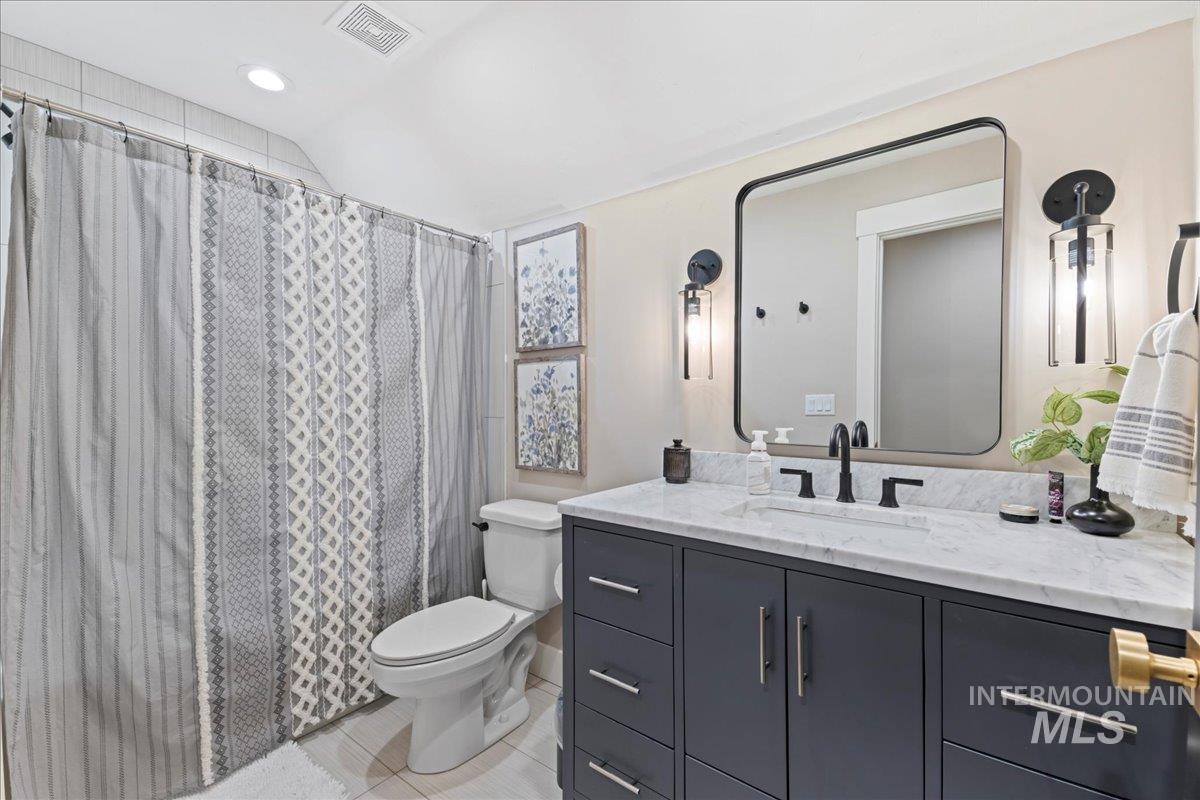 8011 Westridge Ln, Emmett, Idaho 83617, 5 Bedrooms, 4.5 Bathrooms, Residential For Sale, Price $2,790,000, 98976454