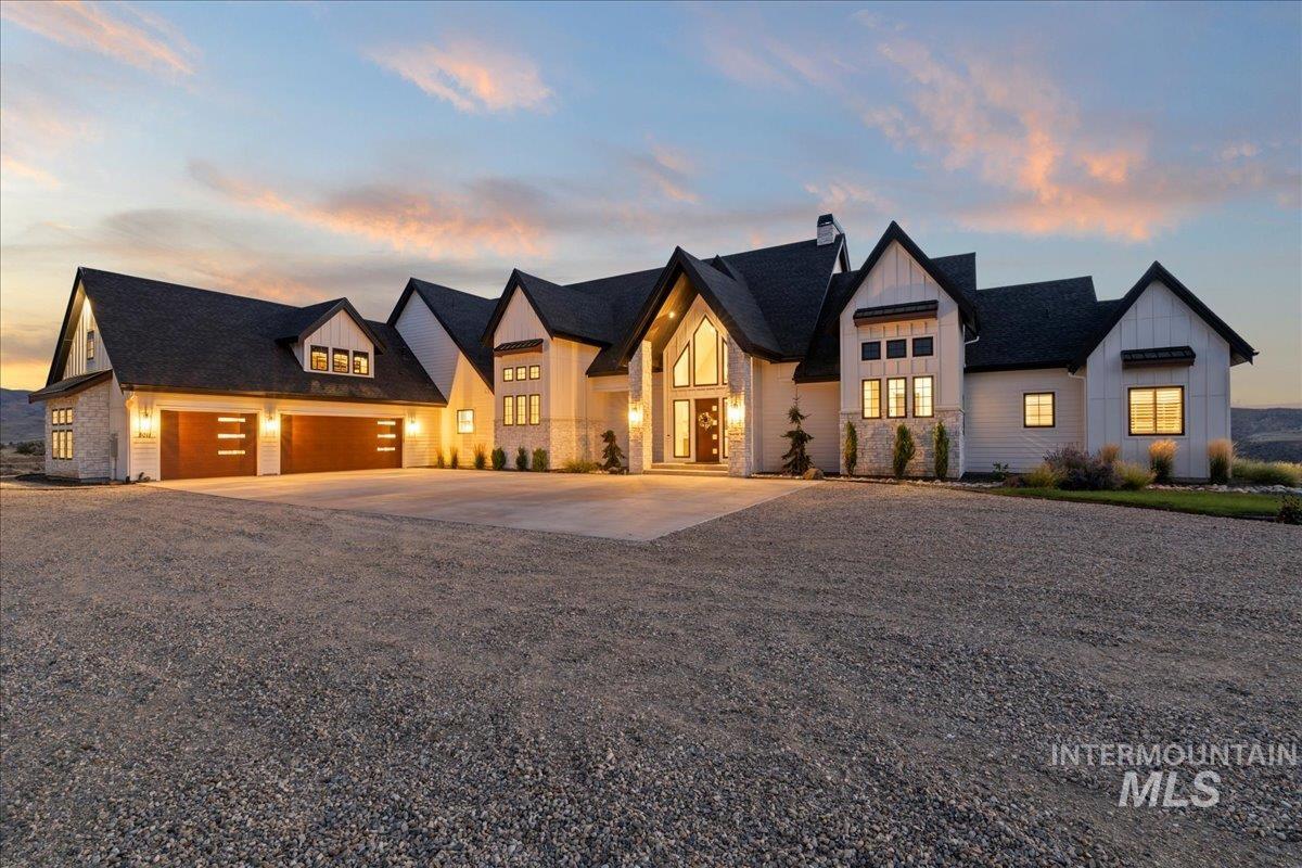 8011 Westridge Ln, Emmett, Idaho 83617, 5 Bedrooms, 4.5 Bathrooms, Residential For Sale, Price $2,790,000, 98976454