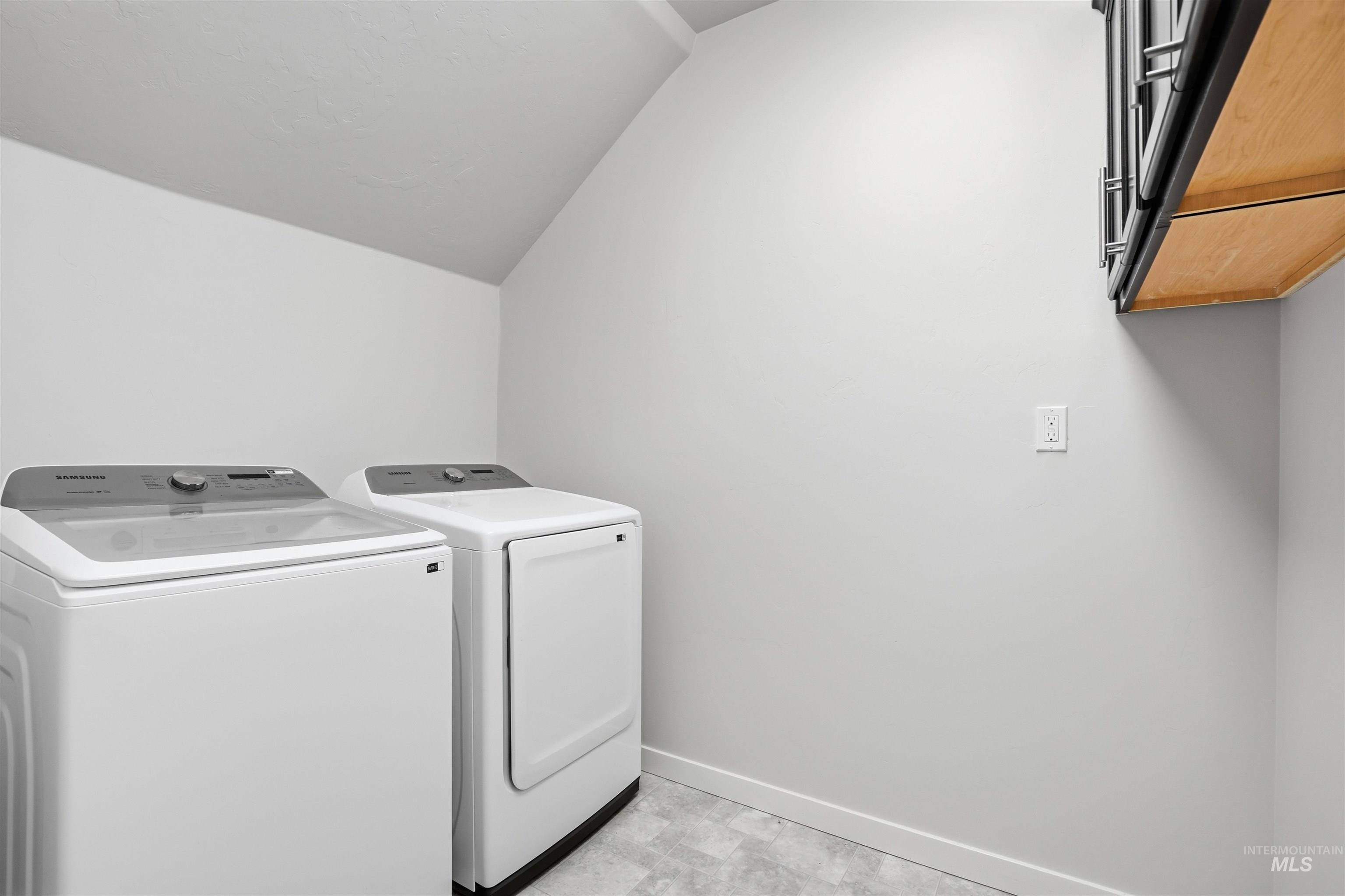 65 N Wooddale Ave, Eagle, Idaho 83616, 4 Bedrooms, 2.5 Bathrooms, Residential For Sale, Price $614,000, 98976456