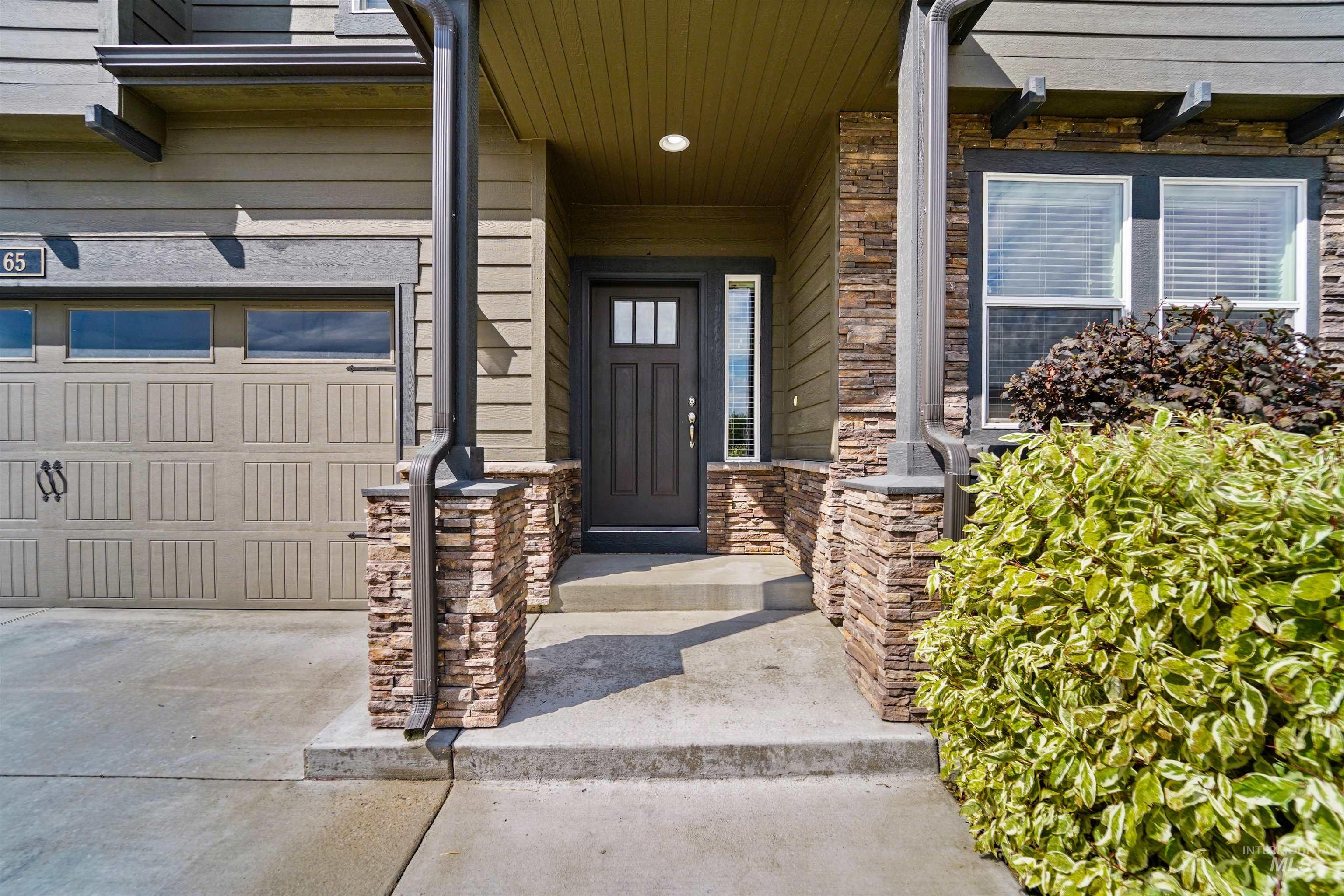 65 N Wooddale Ave, Eagle, Idaho 83616, 4 Bedrooms, 2.5 Bathrooms, Residential For Sale, Price $614,000, 98976456