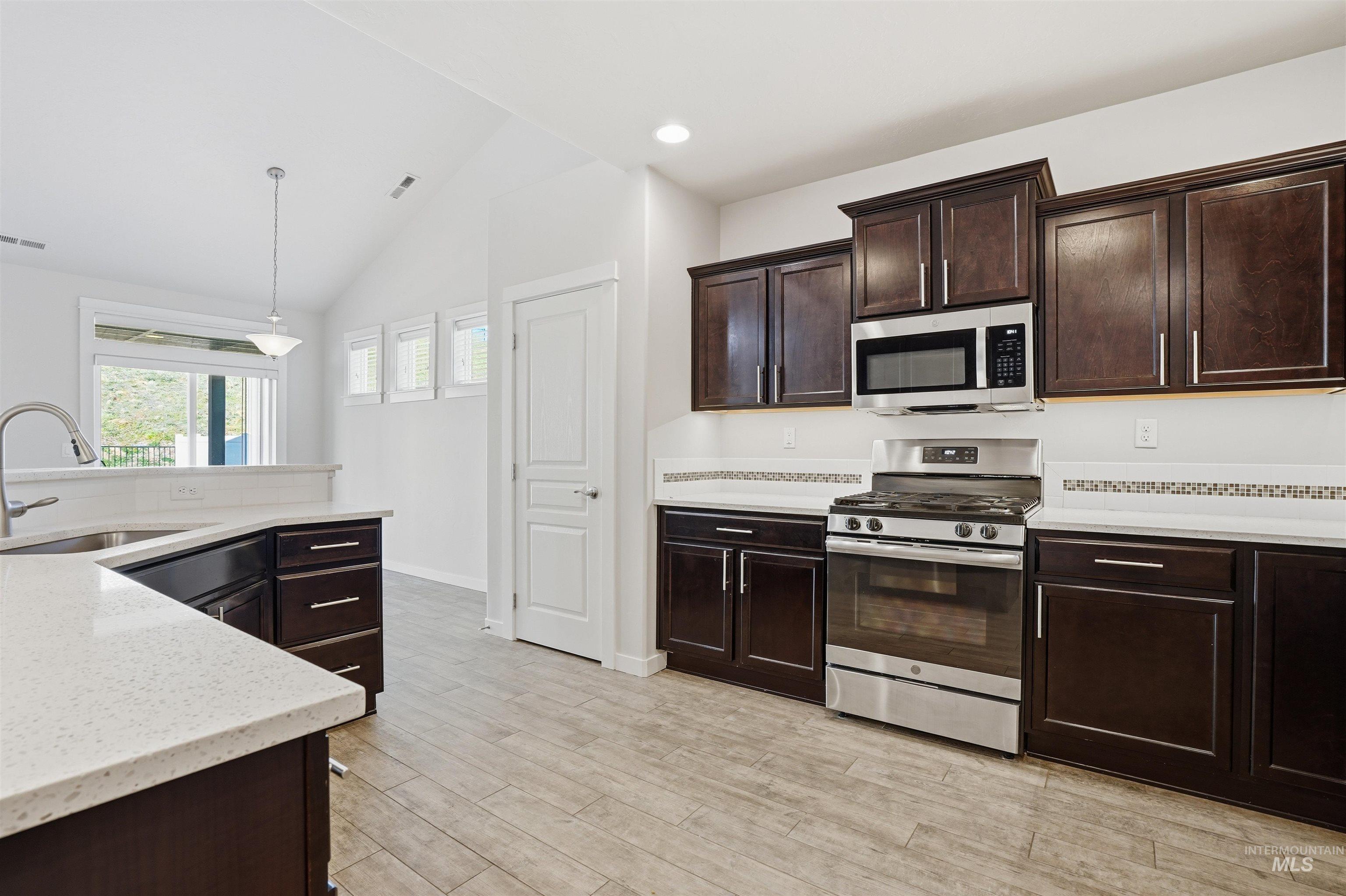 65 N Wooddale Ave, Eagle, Idaho 83616, 4 Bedrooms, 2.5 Bathrooms, Residential For Sale, Price $614,000, 98976456