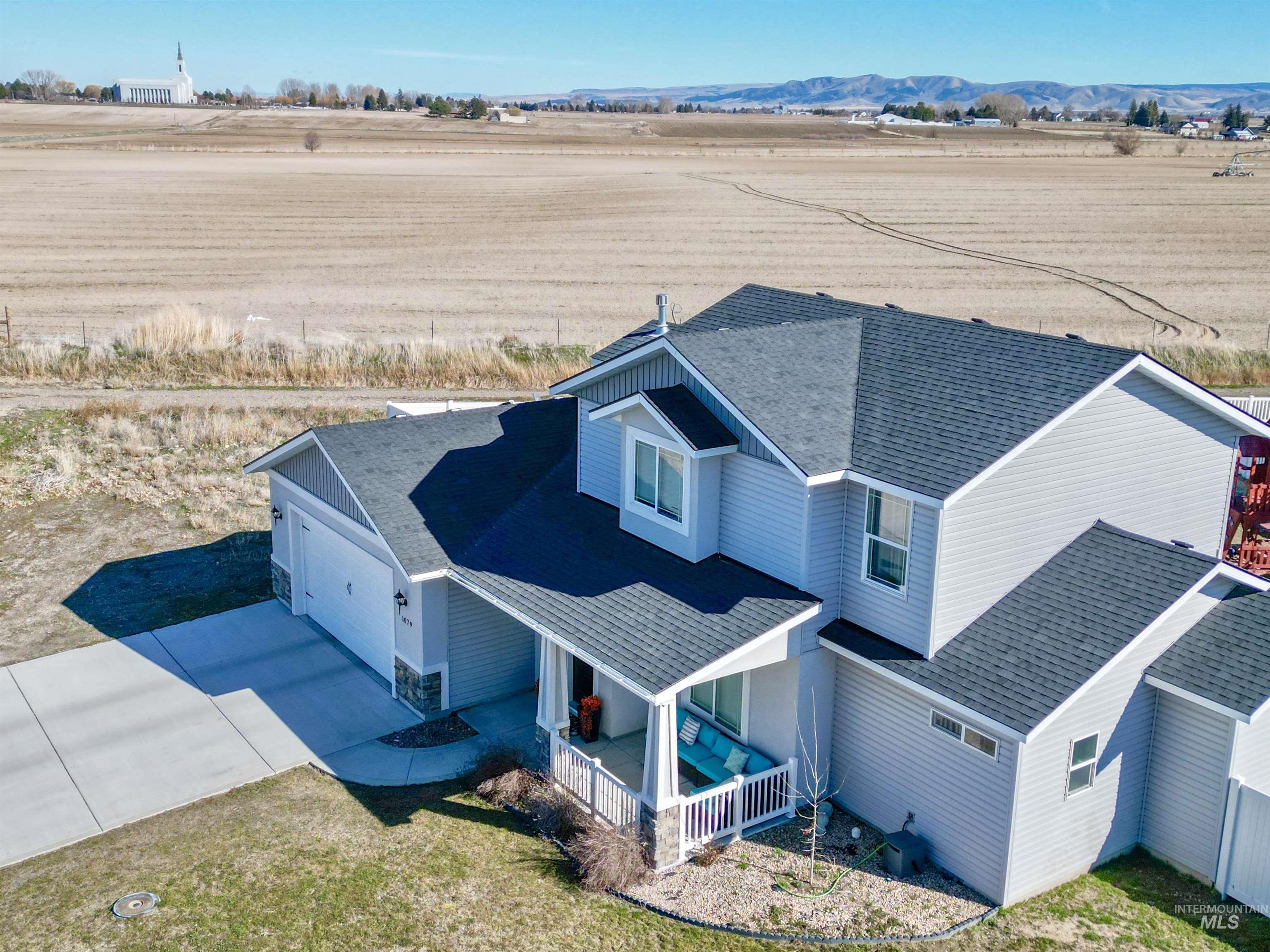 1079 Maplewood St, Burley, Idaho 83318, 4 Bedrooms, 2.5 Bathrooms, Residential For Sale, Price $394,000, 98976457