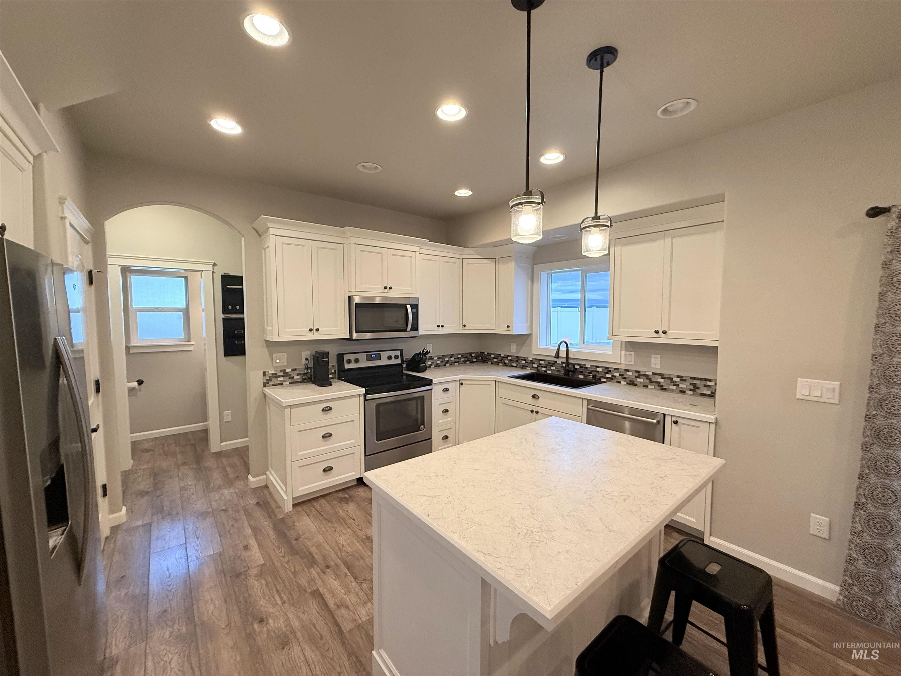 1079 Maplewood St, Burley, Idaho 83318, 4 Bedrooms, 2.5 Bathrooms, Residential For Sale, Price $394,000, 98976457