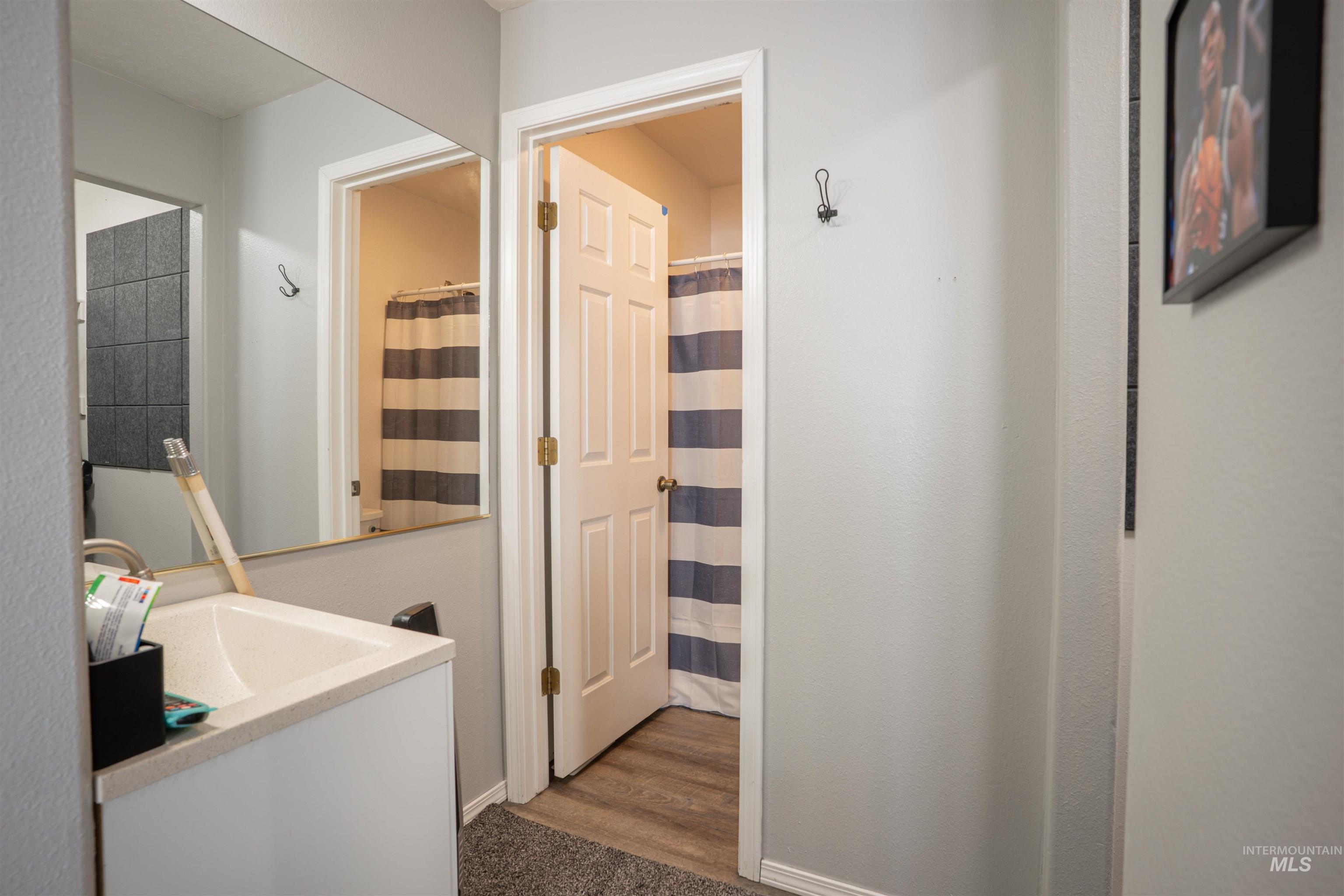 962 Sparks St N, Twin Falls, Idaho 83301, 3 Bedrooms, 2 Bathrooms, Residential For Sale, Price $320,000, 98976460