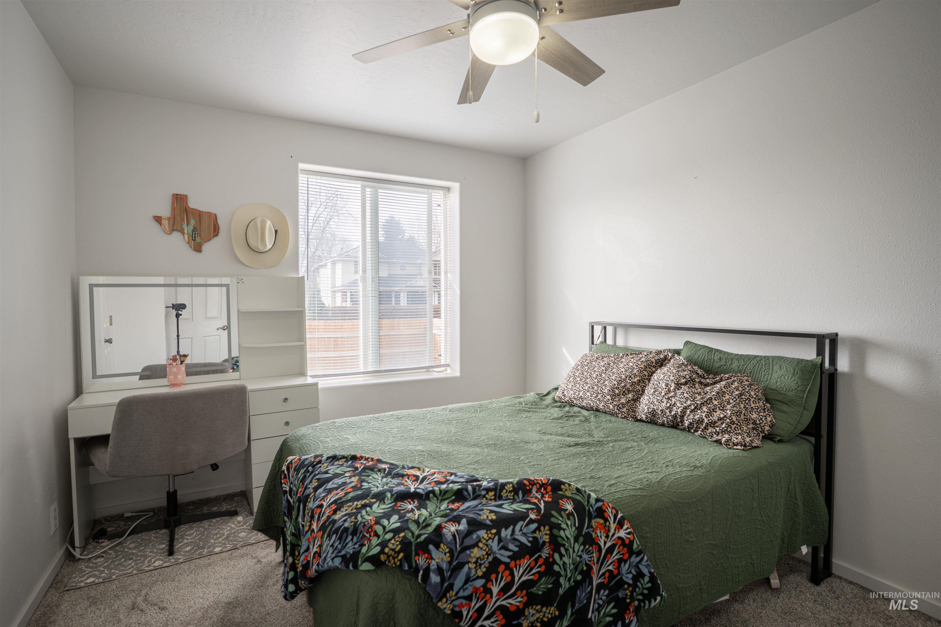 962 Sparks St N, Twin Falls, Idaho 83301, 3 Bedrooms, 2 Bathrooms, Residential For Sale, Price $320,000, 98976460