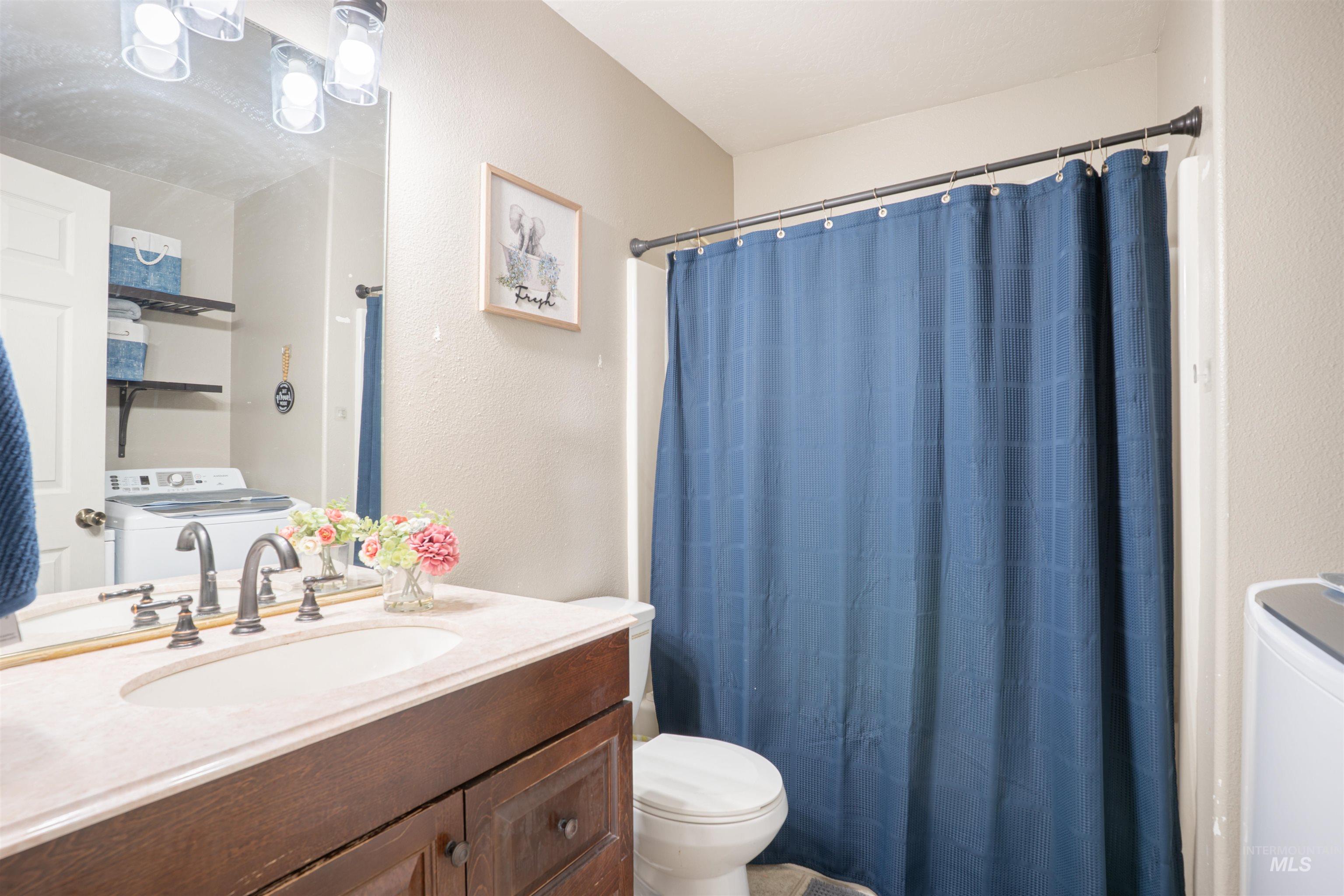 962 Sparks St N, Twin Falls, Idaho 83301, 3 Bedrooms, 2 Bathrooms, Residential For Sale, Price $320,000, 98976460