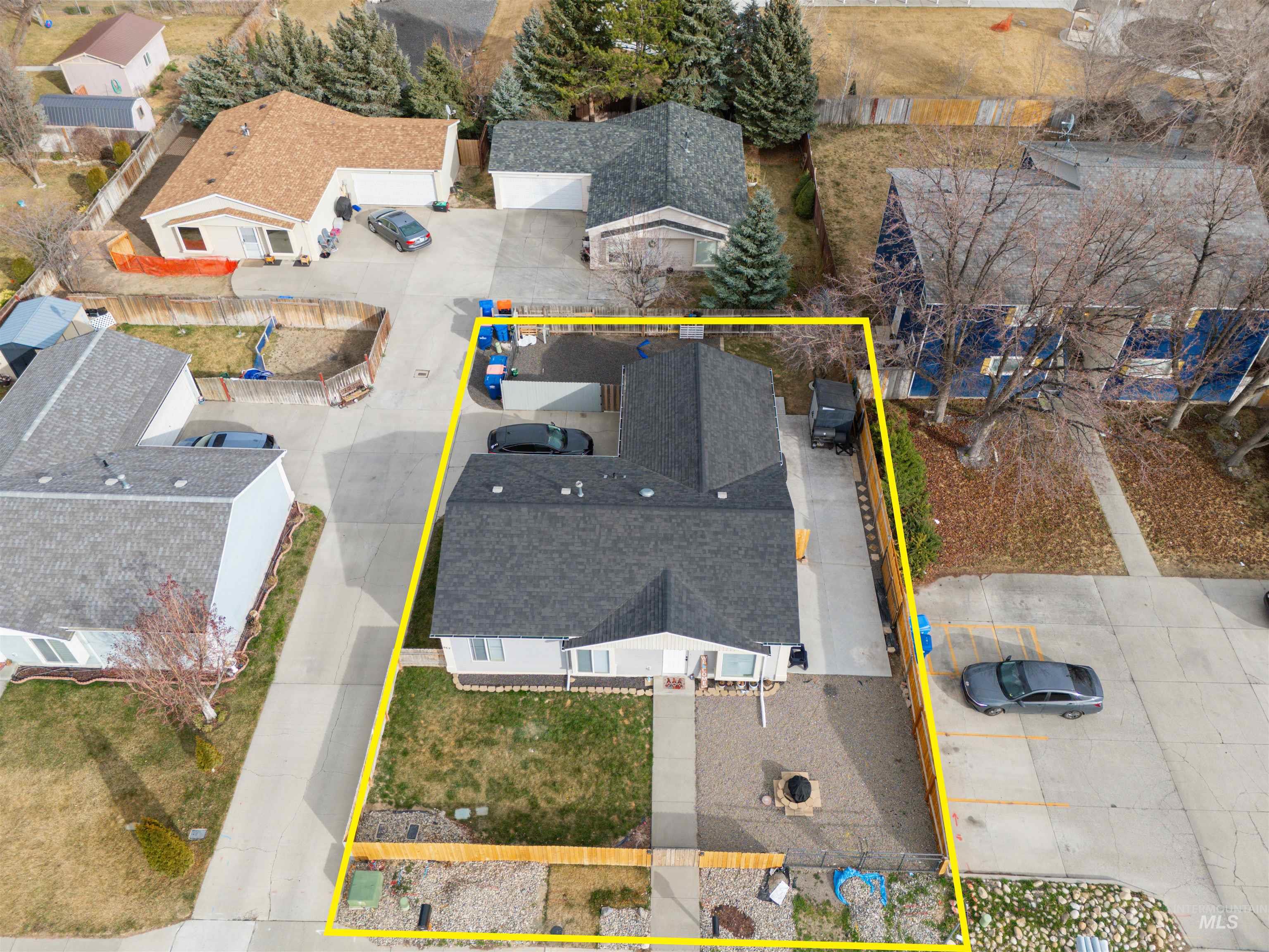 962 Sparks St N, Twin Falls, Idaho 83301, 3 Bedrooms, 2 Bathrooms, Residential For Sale, Price $320,000, 98976460