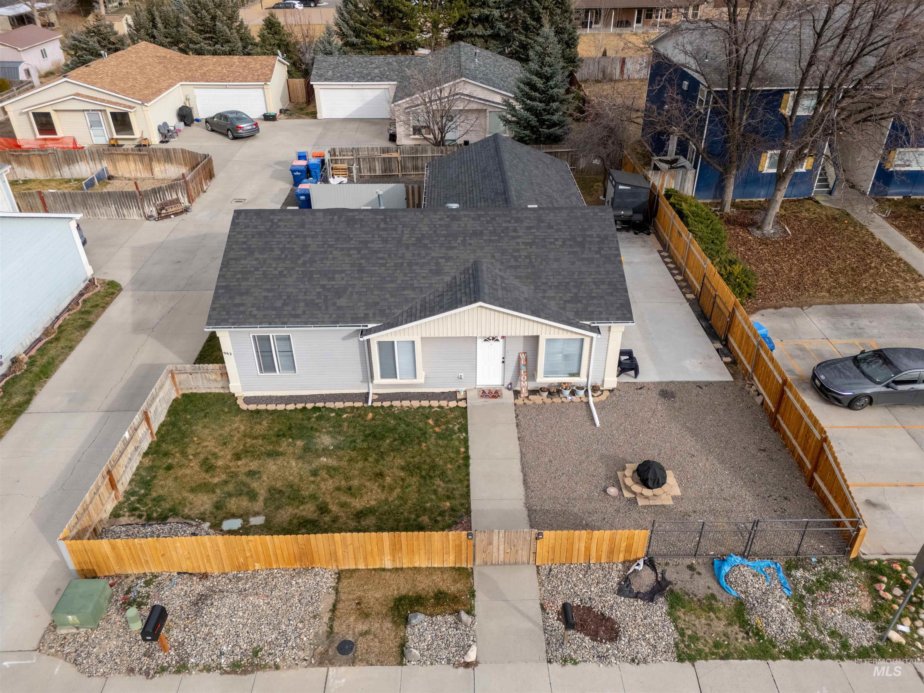 962 Sparks St N, Twin Falls, Idaho 83301, 3 Bedrooms, 2 Bathrooms, Residential For Sale, Price $320,000, 98976460