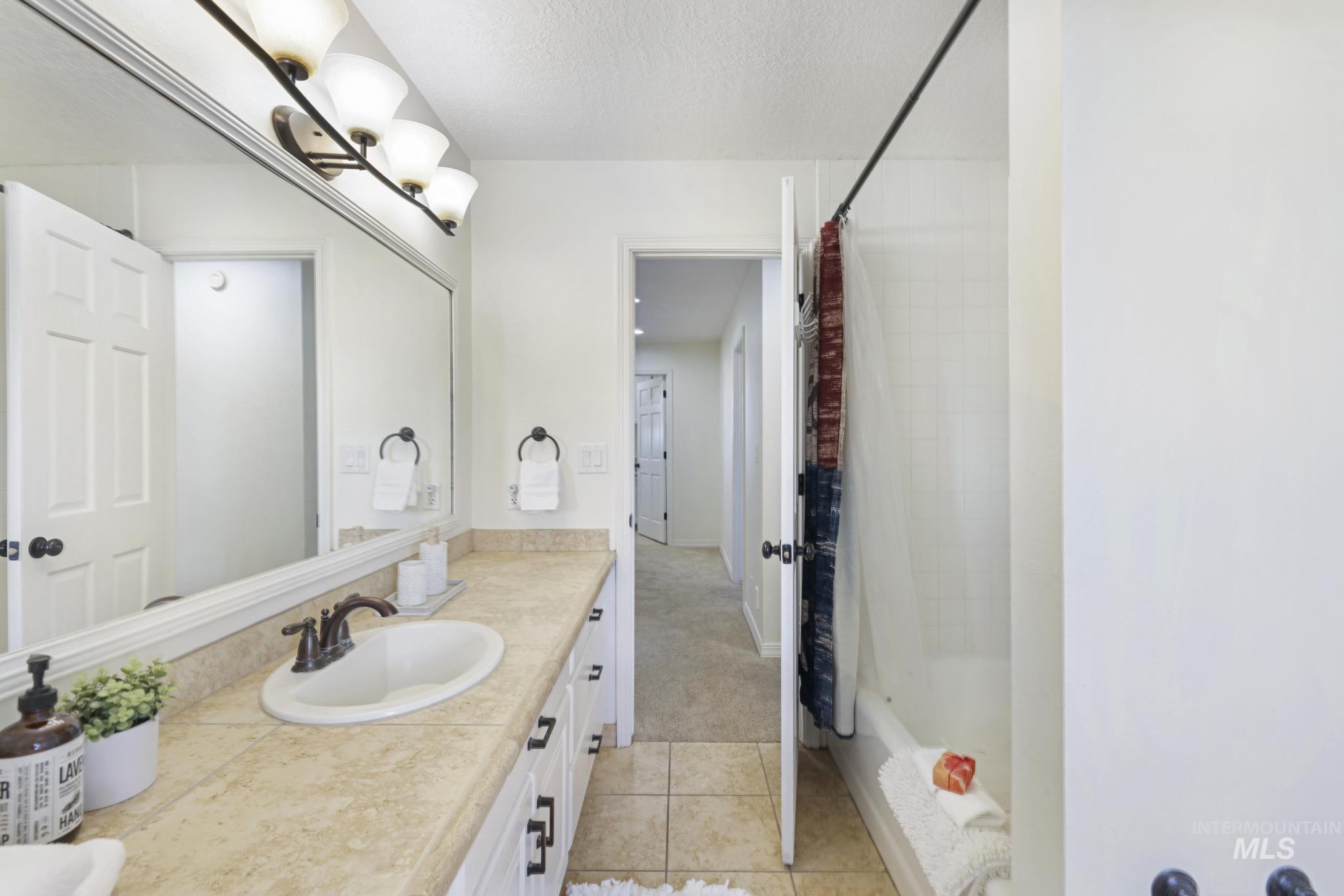 1888 Candleridge Dr., Twin Falls, Idaho 83301, 6 Bedrooms, 3.5 Bathrooms, Residential For Sale, Price $799,900, 98976463