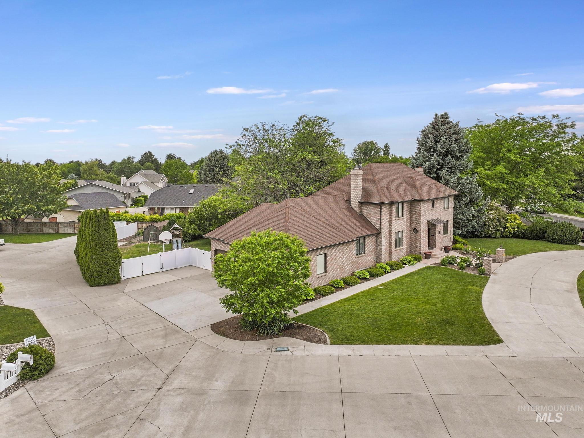 1888 Candleridge Dr., Twin Falls, Idaho 83301, 6 Bedrooms, 3.5 Bathrooms, Residential For Sale, Price $779,900, 98976463