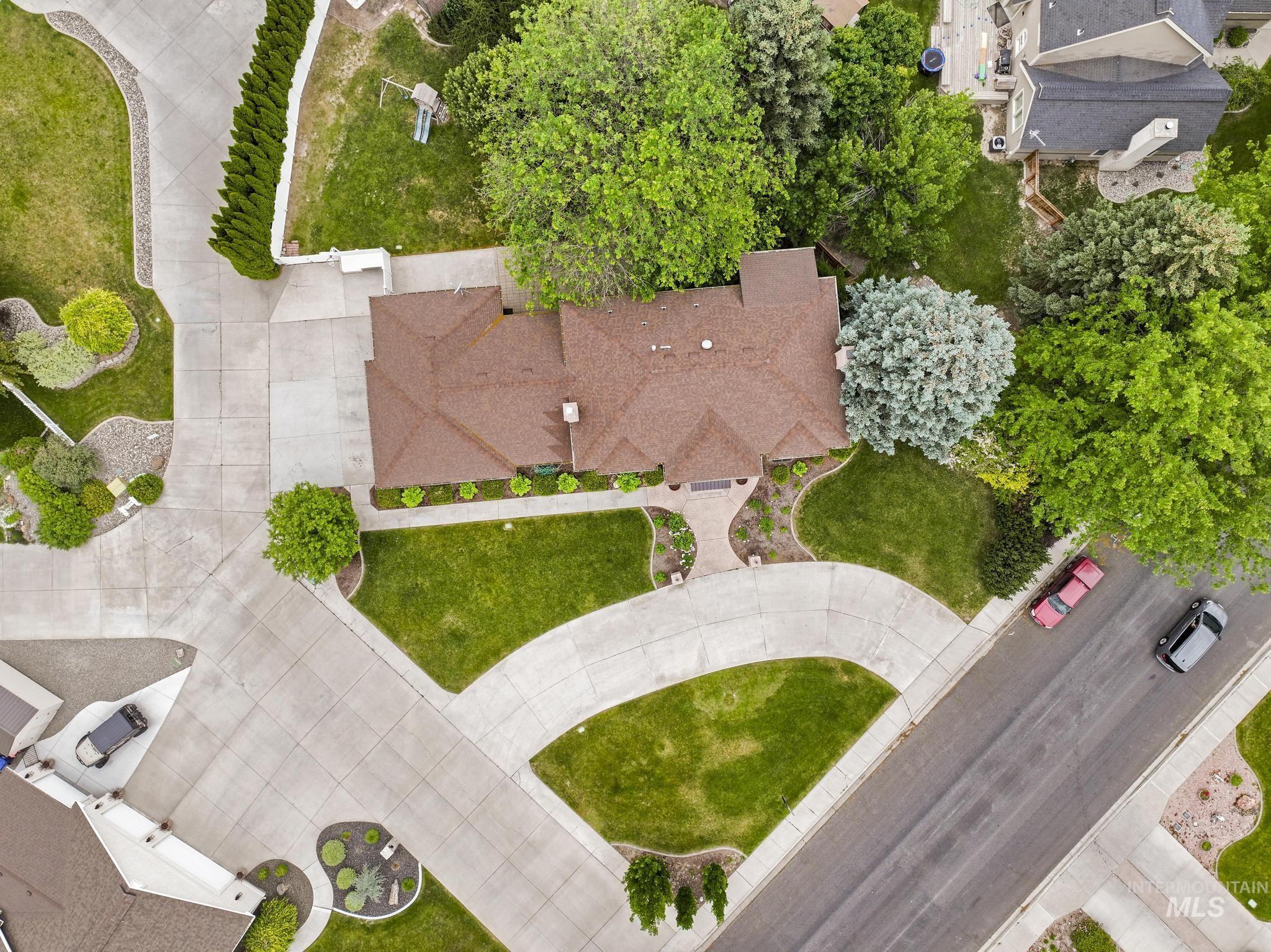 1888 Candleridge Dr., Twin Falls, Idaho 83301, 6 Bedrooms, 3.5 Bathrooms, Residential For Sale, Price $779,900, 98976463