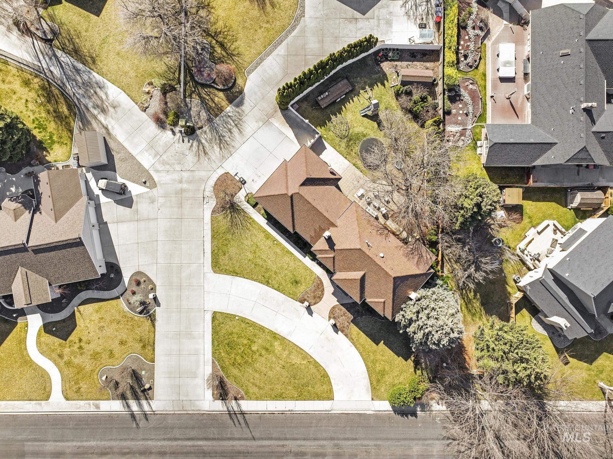 1888 Candleridge Dr., Twin Falls, Idaho 83301, 6 Bedrooms, 3.5 Bathrooms, Residential For Sale, Price $799,900, 98976463