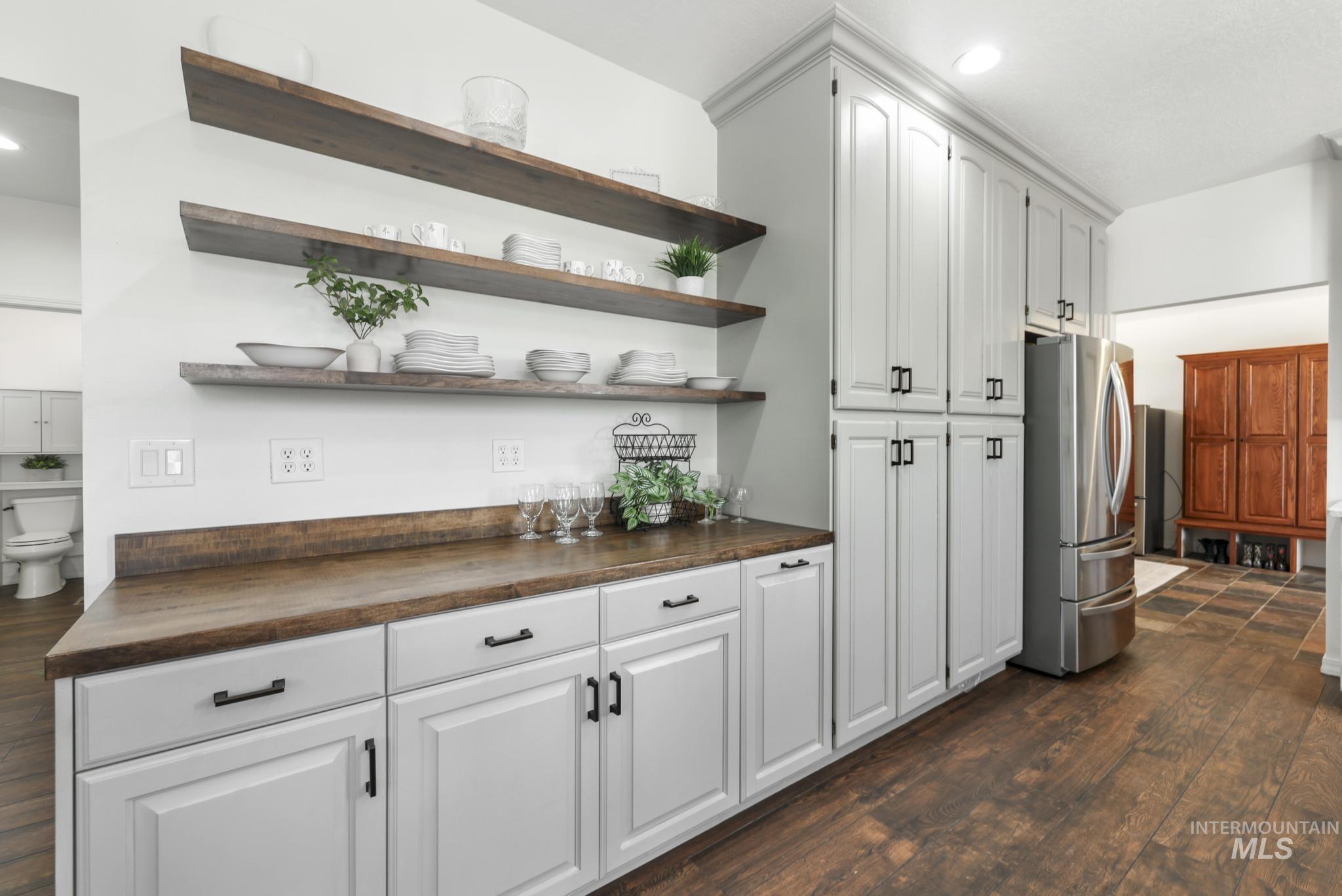 1888 Candleridge Dr., Twin Falls, Idaho 83301, 6 Bedrooms, 3.5 Bathrooms, Residential For Sale, Price $799,900, 98976463