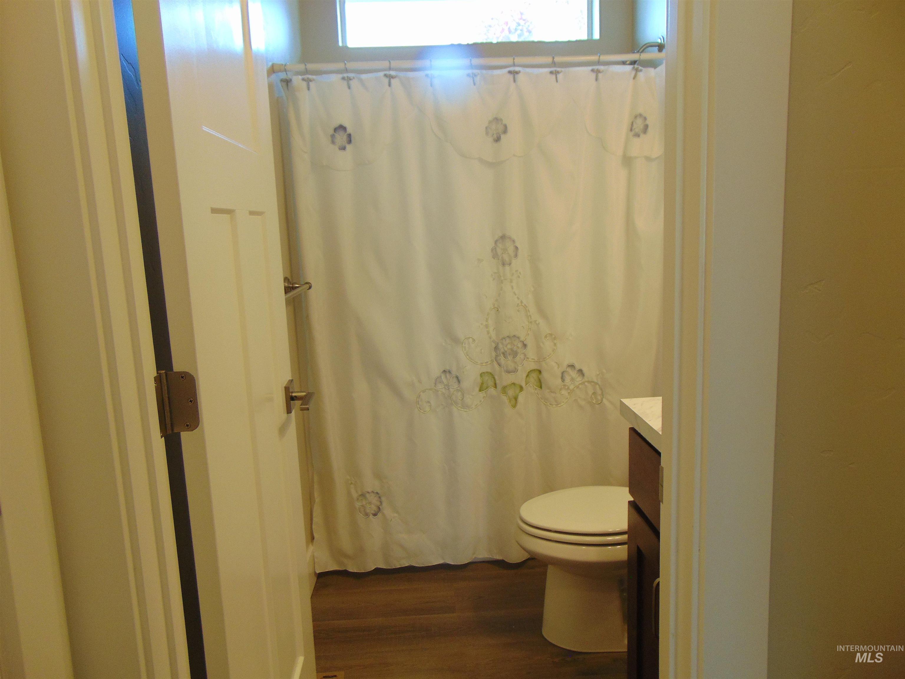 1488 W Idaho Ave., Ontario, Oregon 97914, 3 Bedrooms, 2 Bathrooms, Residential For Sale, Price $357,900, 98976465