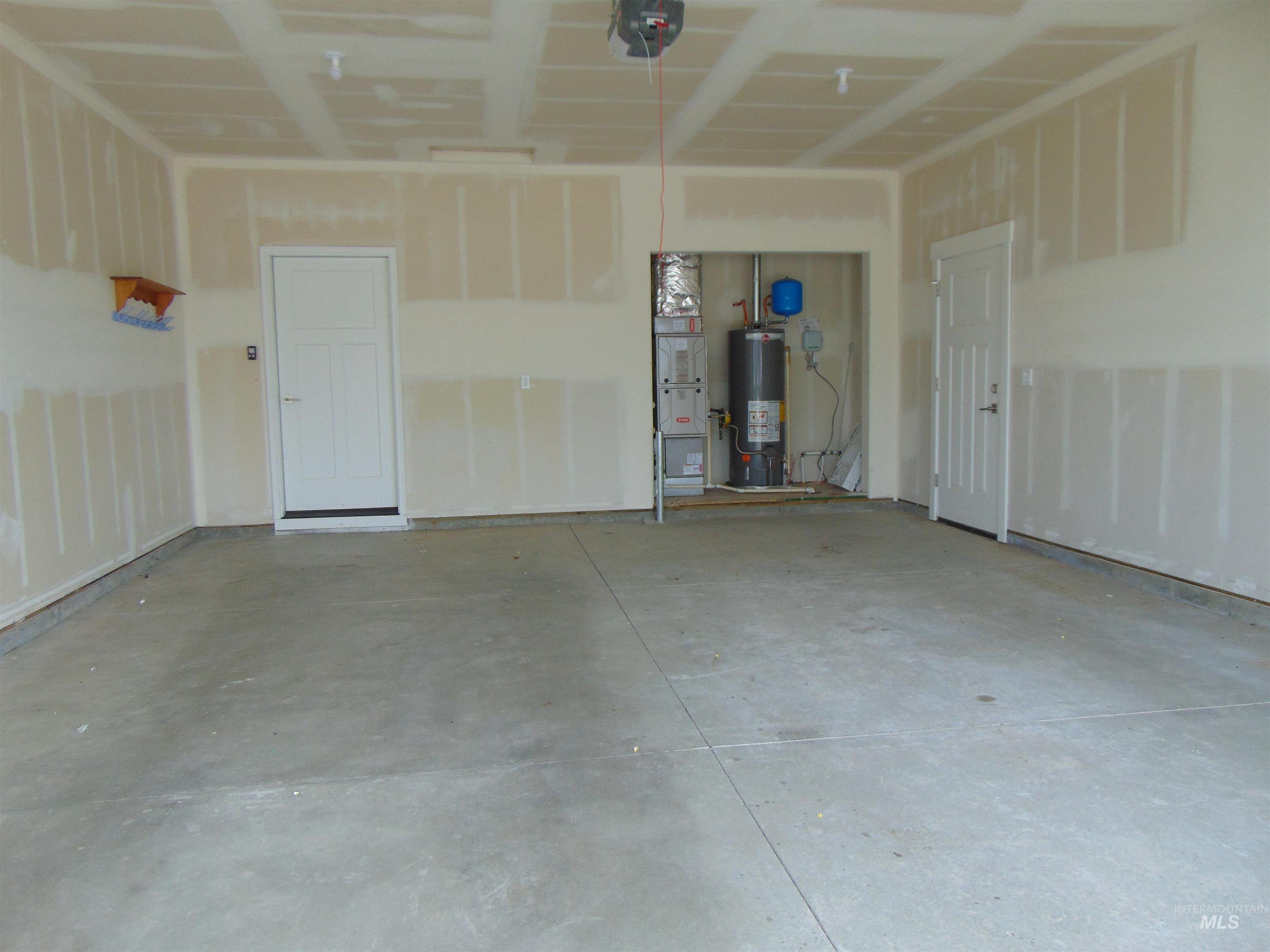 1488 W Idaho Ave., Ontario, Oregon 97914, 3 Bedrooms, 2 Bathrooms, Residential For Sale, Price $357,900, 98976465