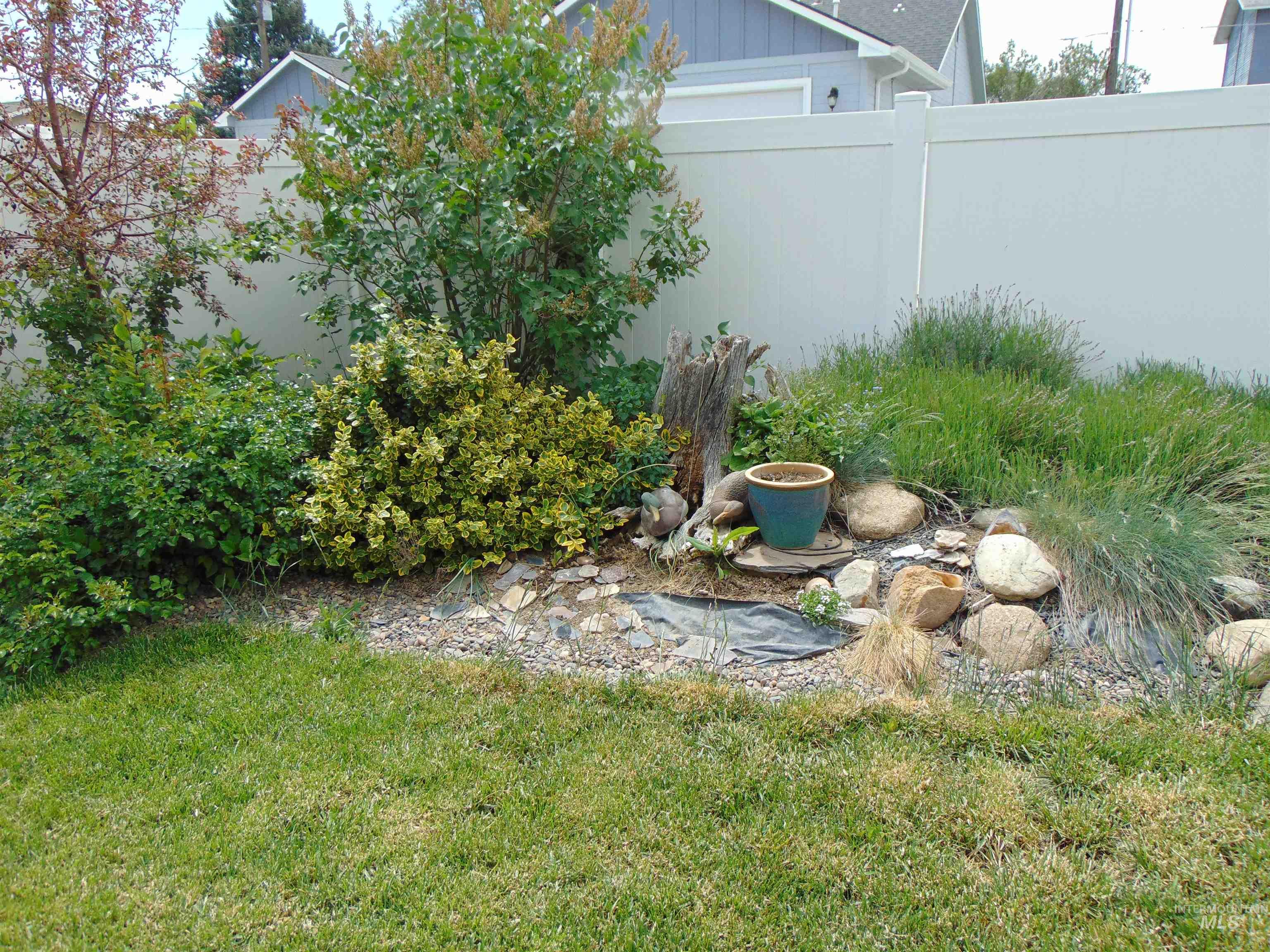 1488 W Idaho Ave., Ontario, Oregon 97914, 3 Bedrooms, 2 Bathrooms, Residential For Sale, Price $357,900, 98976465