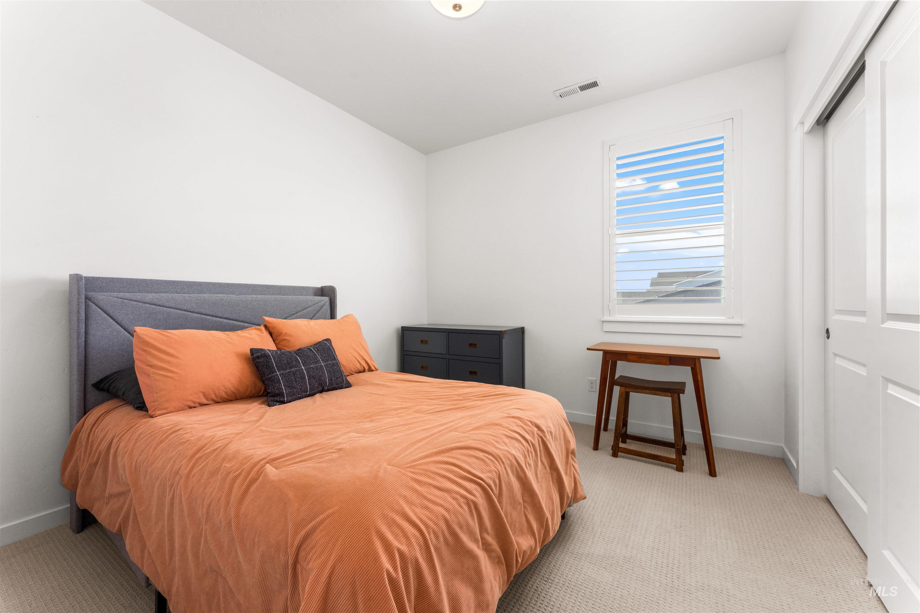 2040 W Gelding St., Middleton, Idaho 83644, 3 Bedrooms, 2.5 Bathrooms, Residential For Sale, Price $438,000, 98976466