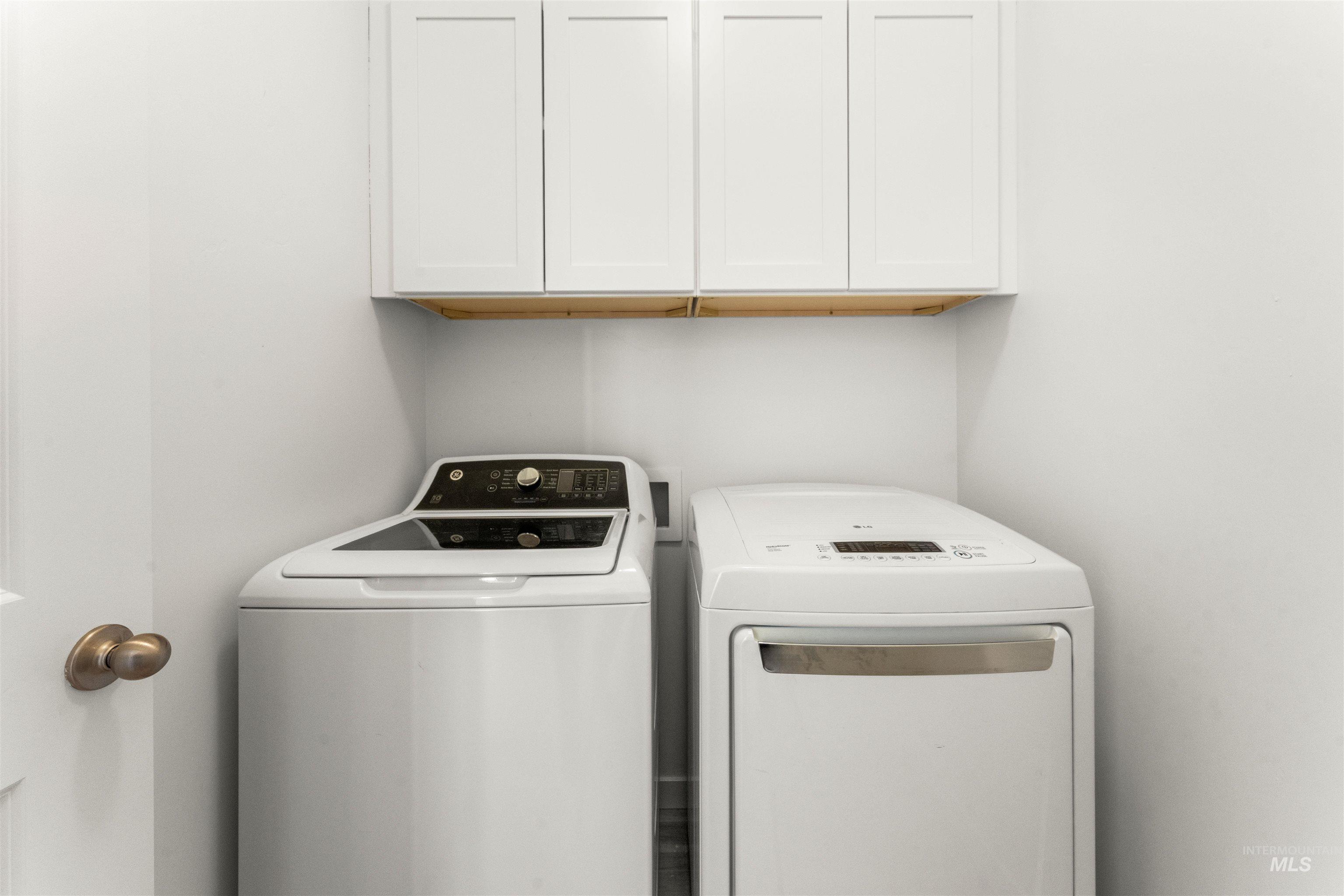 2040 W Gelding St., Middleton, Idaho 83644, 3 Bedrooms, 2.5 Bathrooms, Residential For Sale, Price $438,000, 98976466