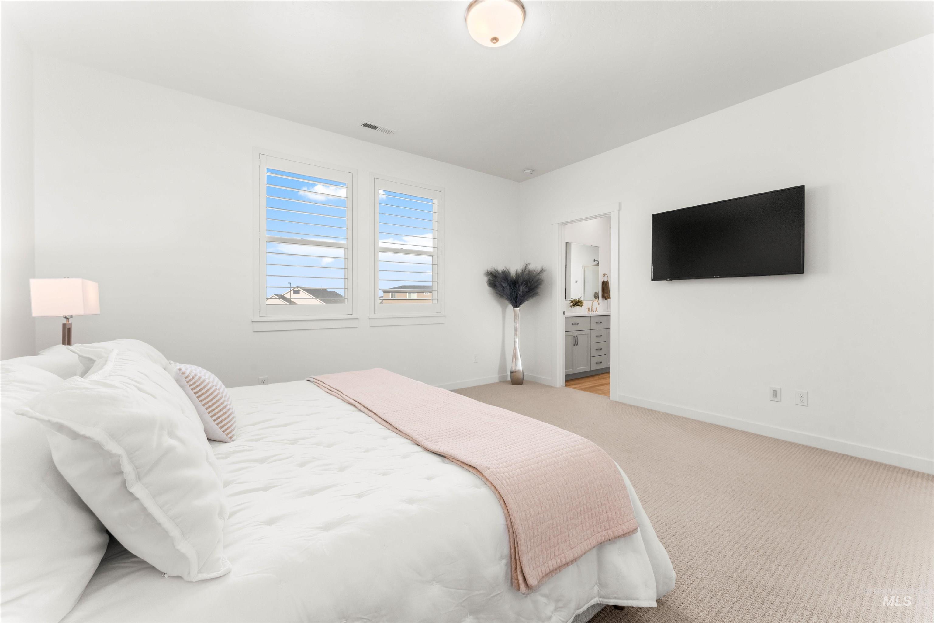 2040 W Gelding St., Middleton, Idaho 83644, 3 Bedrooms, 2.5 Bathrooms, Residential For Sale, Price $438,000, 98976466