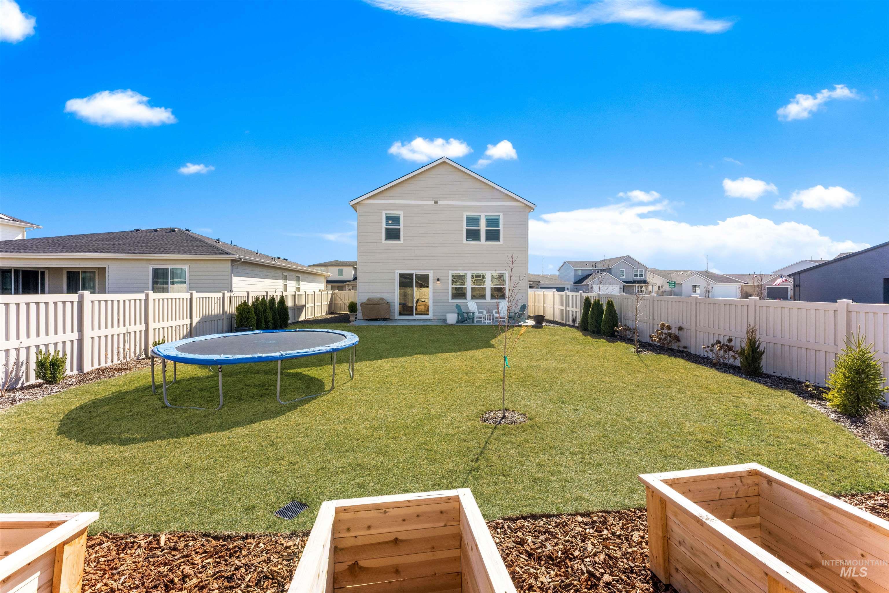 2040 W Gelding St., Middleton, Idaho 83644, 3 Bedrooms, 2.5 Bathrooms, Residential For Sale, Price $438,000, 98976466