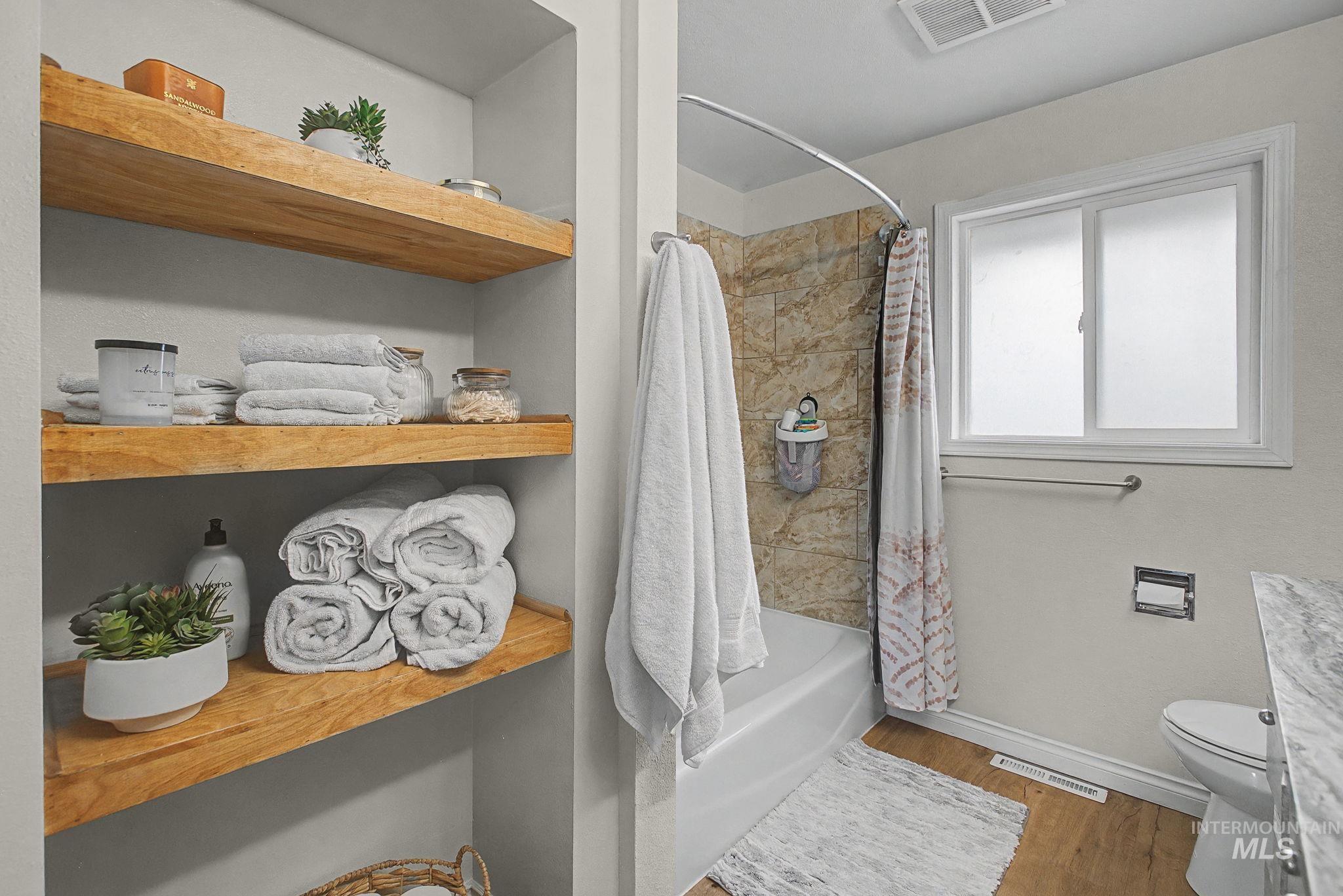 753 20th Avenue, Clarkston, Washington 99403, 4 Bedrooms, 2.5 Bathrooms, Residential For Sale, Price $449,900, 98976469