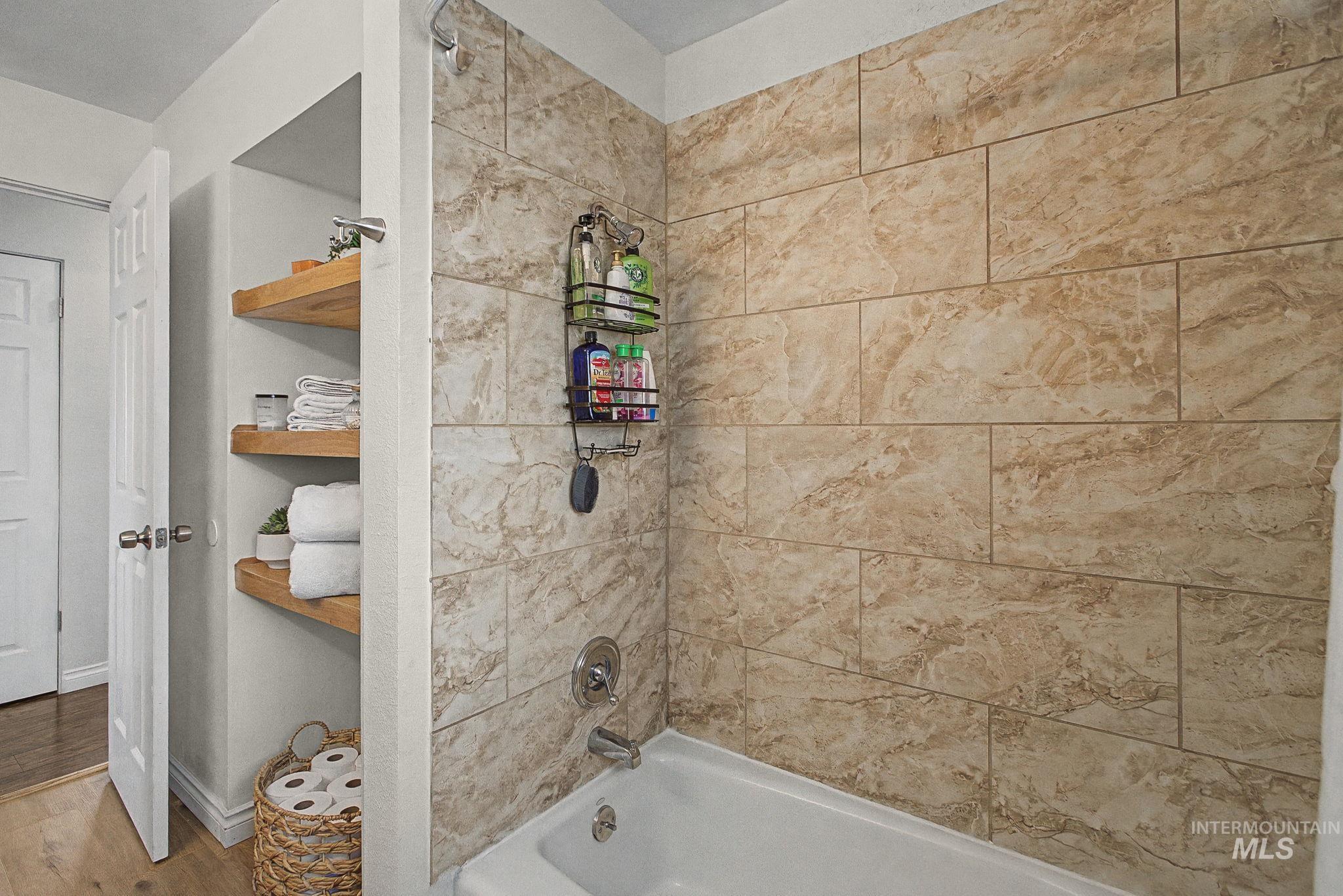 753 20th Avenue, Clarkston, Washington 99403, 4 Bedrooms, 2.5 Bathrooms, Residential For Sale, Price $449,900, 98976469