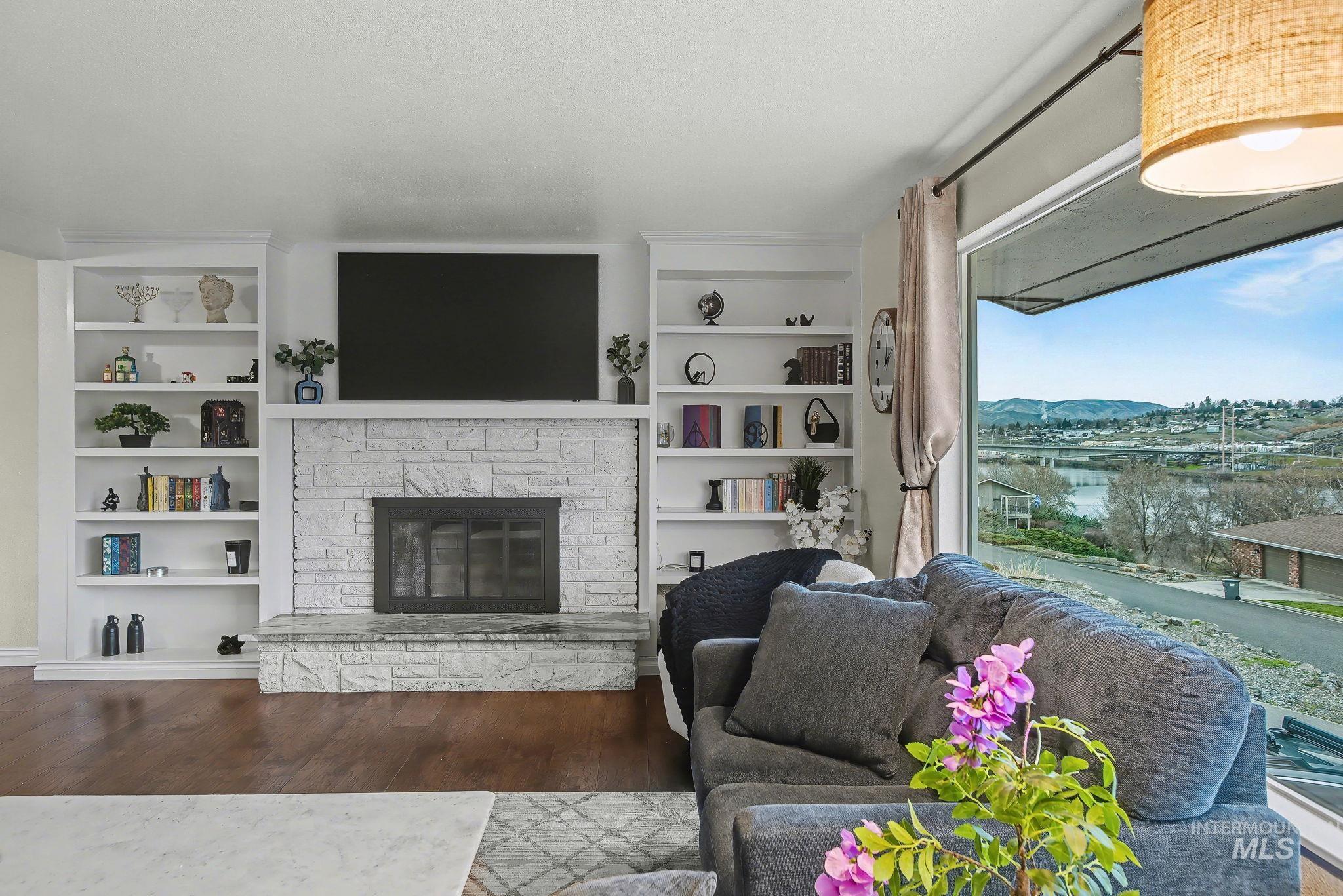 753 20th Avenue, Clarkston, Washington 99403, 4 Bedrooms, 2.5 Bathrooms, Residential For Sale, Price $449,900, 98976469