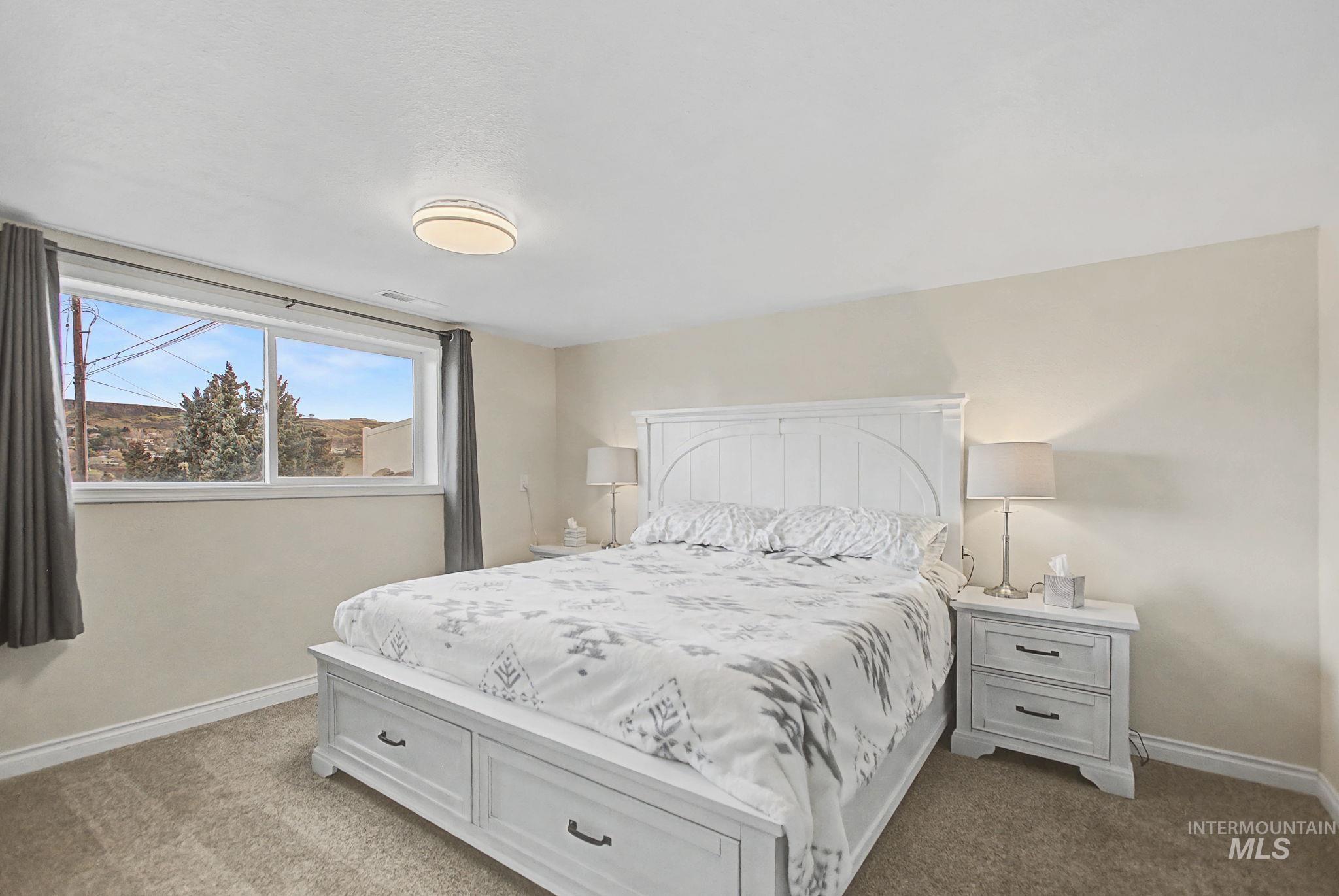 753 20th Avenue, Clarkston, Washington 99403, 4 Bedrooms, 2.5 Bathrooms, Residential For Sale, Price $449,900, 98976469