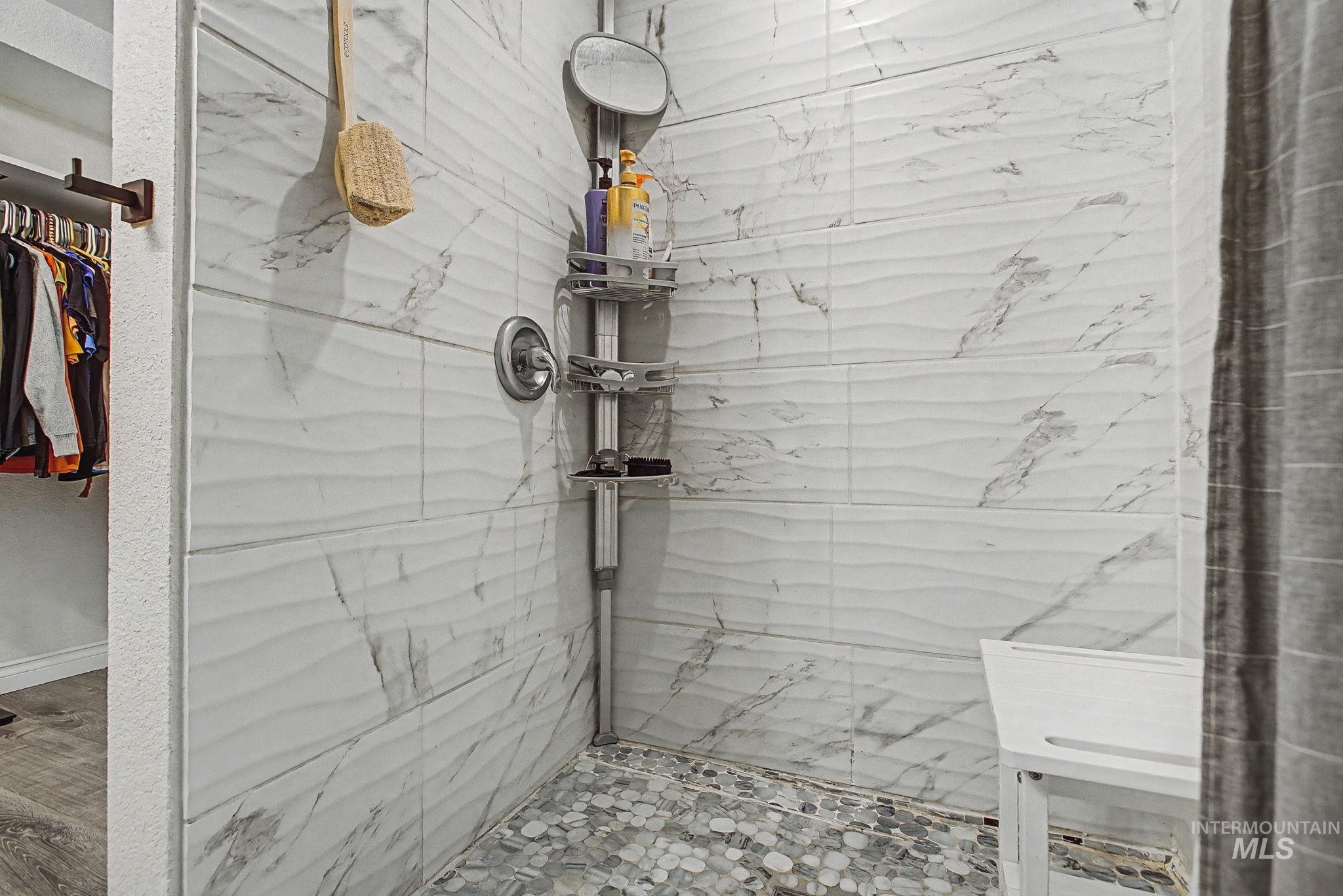 753 20th Avenue, Clarkston, Washington 99403, 4 Bedrooms, 2.5 Bathrooms, Residential For Sale, Price $449,900, 98976469